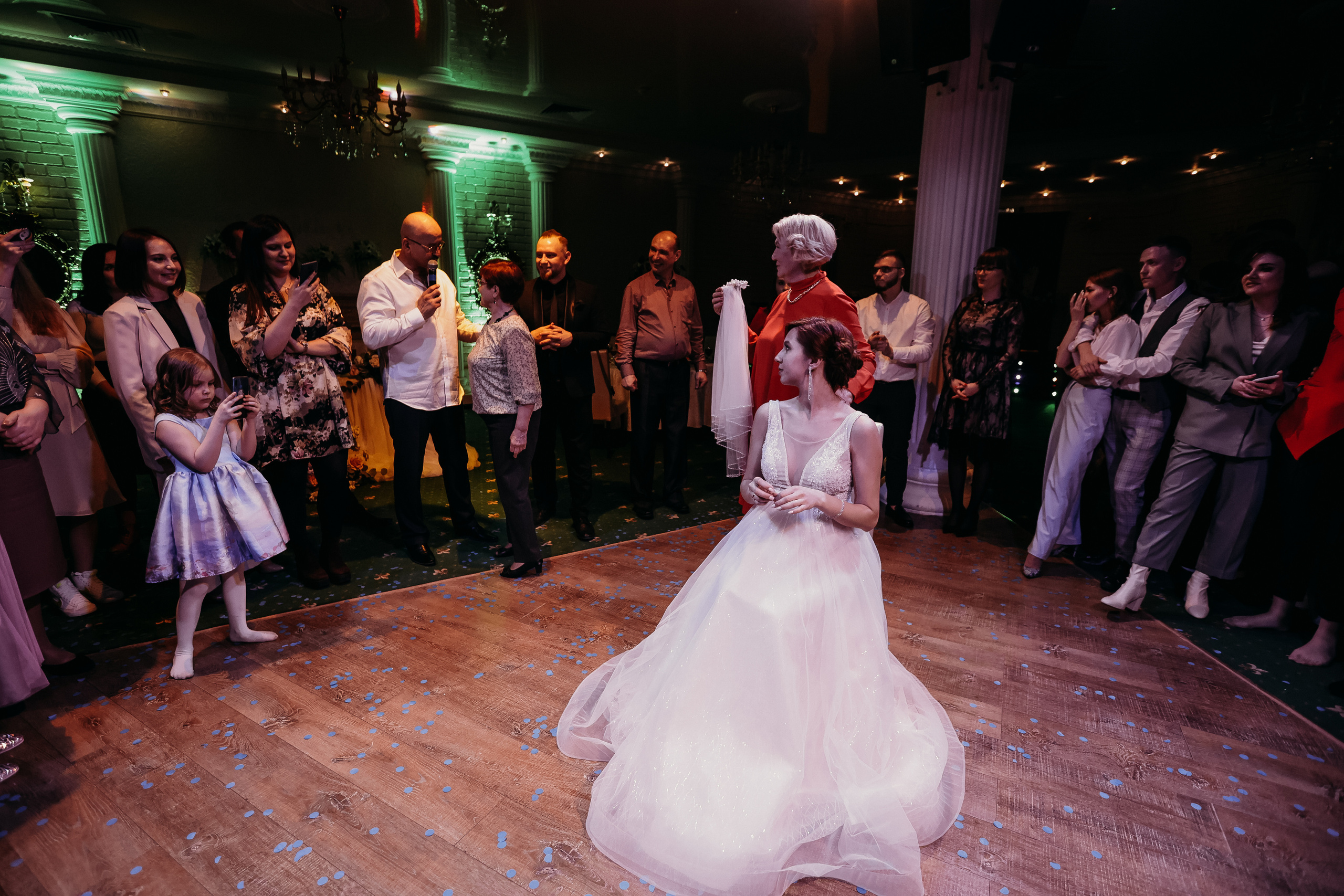 Банкет. Семейный фотограф Тюмень, фотограф на роды Салмина Мария