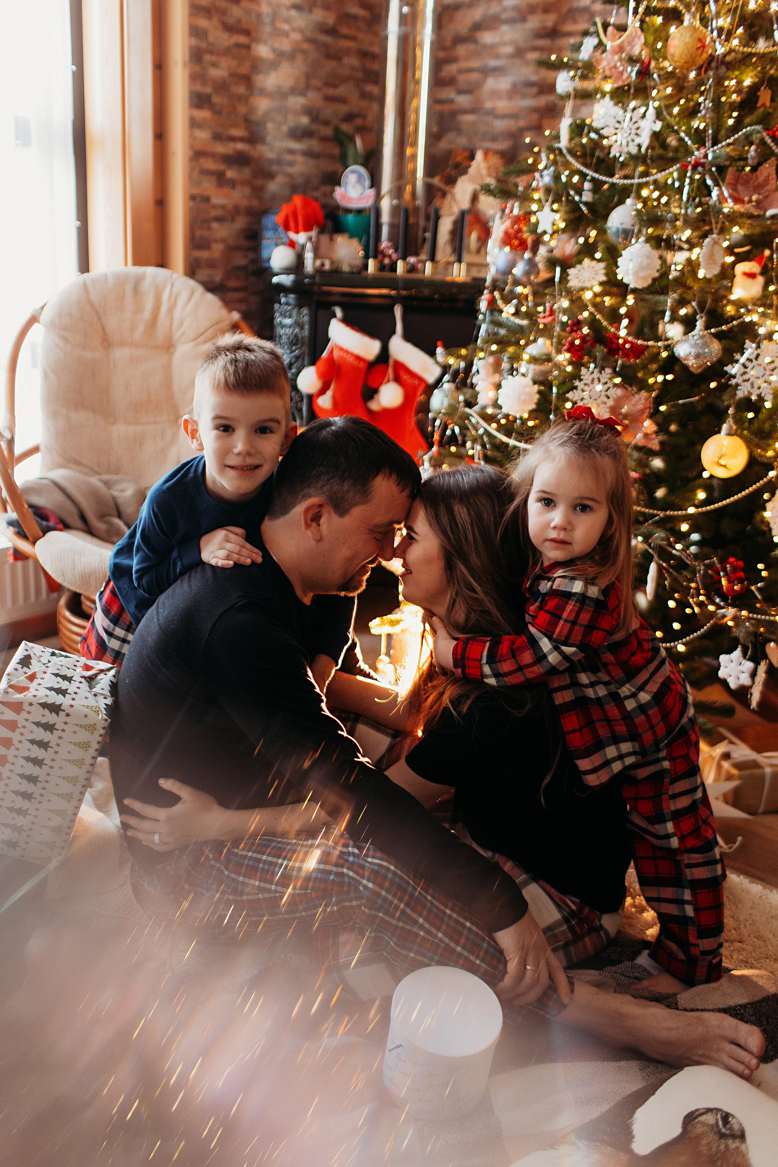 Тёплый новый год. Семейный фотограф Тюмень, фотограф на роды Салмина Мария