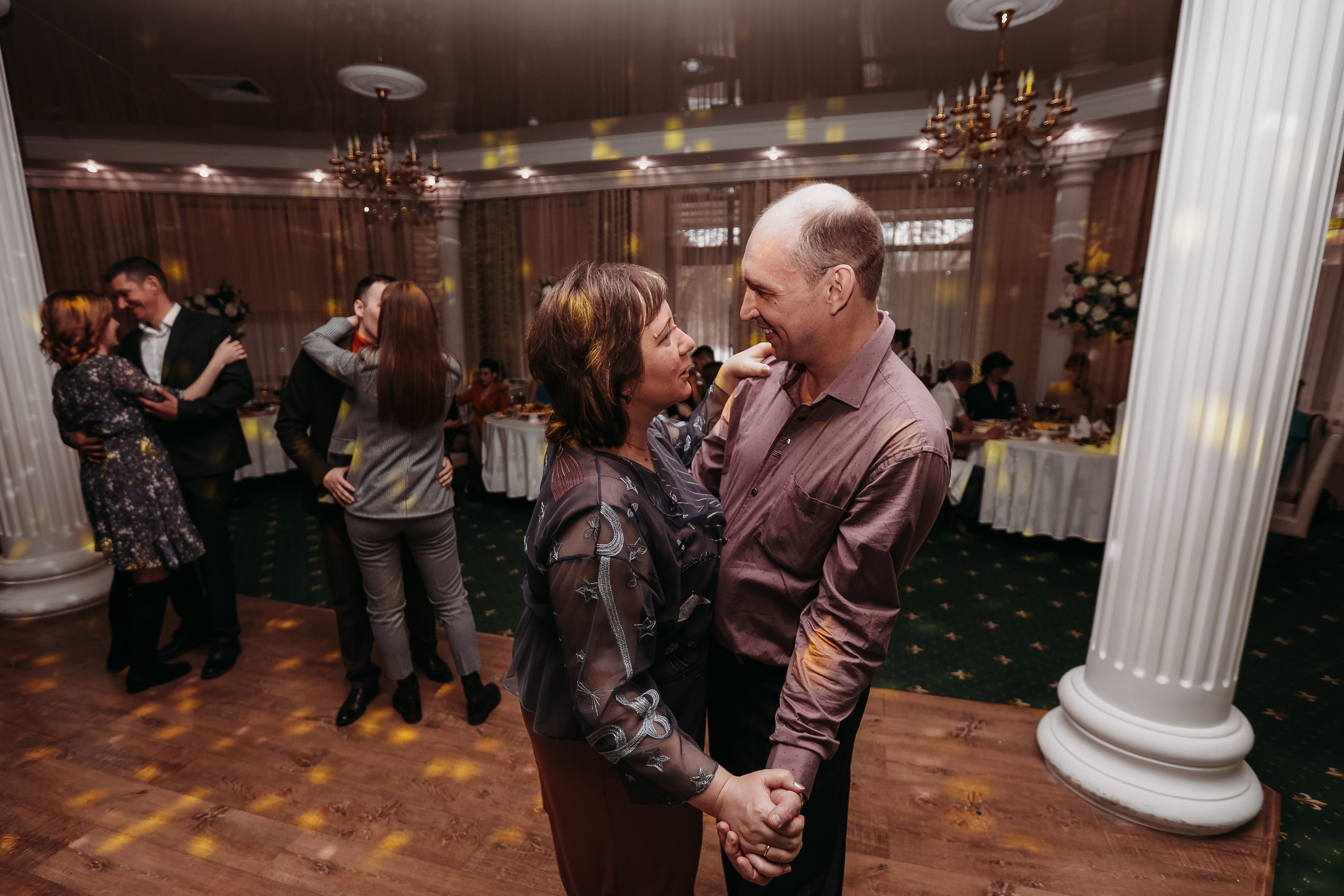 Банкет. Семейный фотограф Тюмень, фотограф на роды Салмина Мария