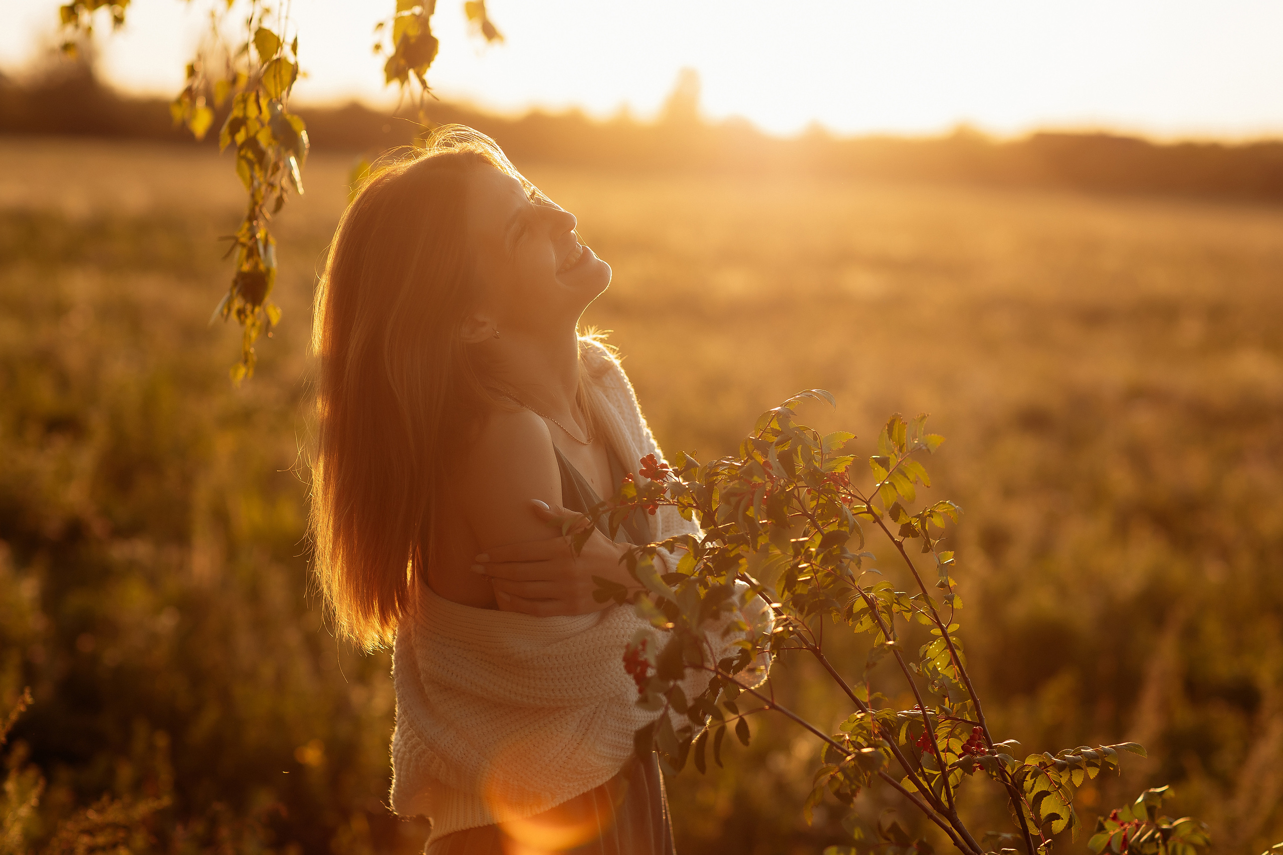 Поле. Семейный фотограф Тюмень, фотограф на роды Салмина Мария