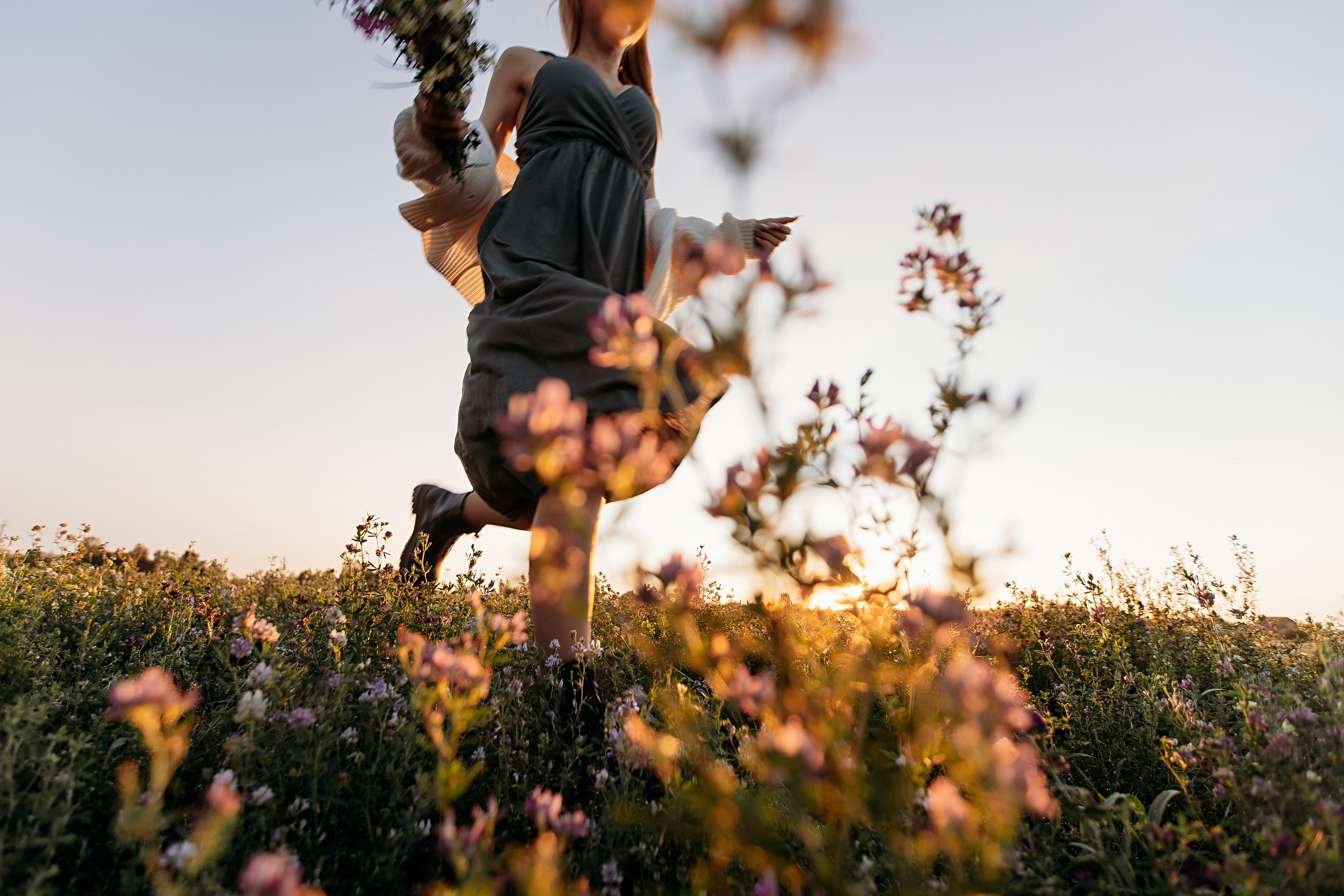 Поле. Семейный фотограф Тюмень, фотограф на роды Салмина Мария