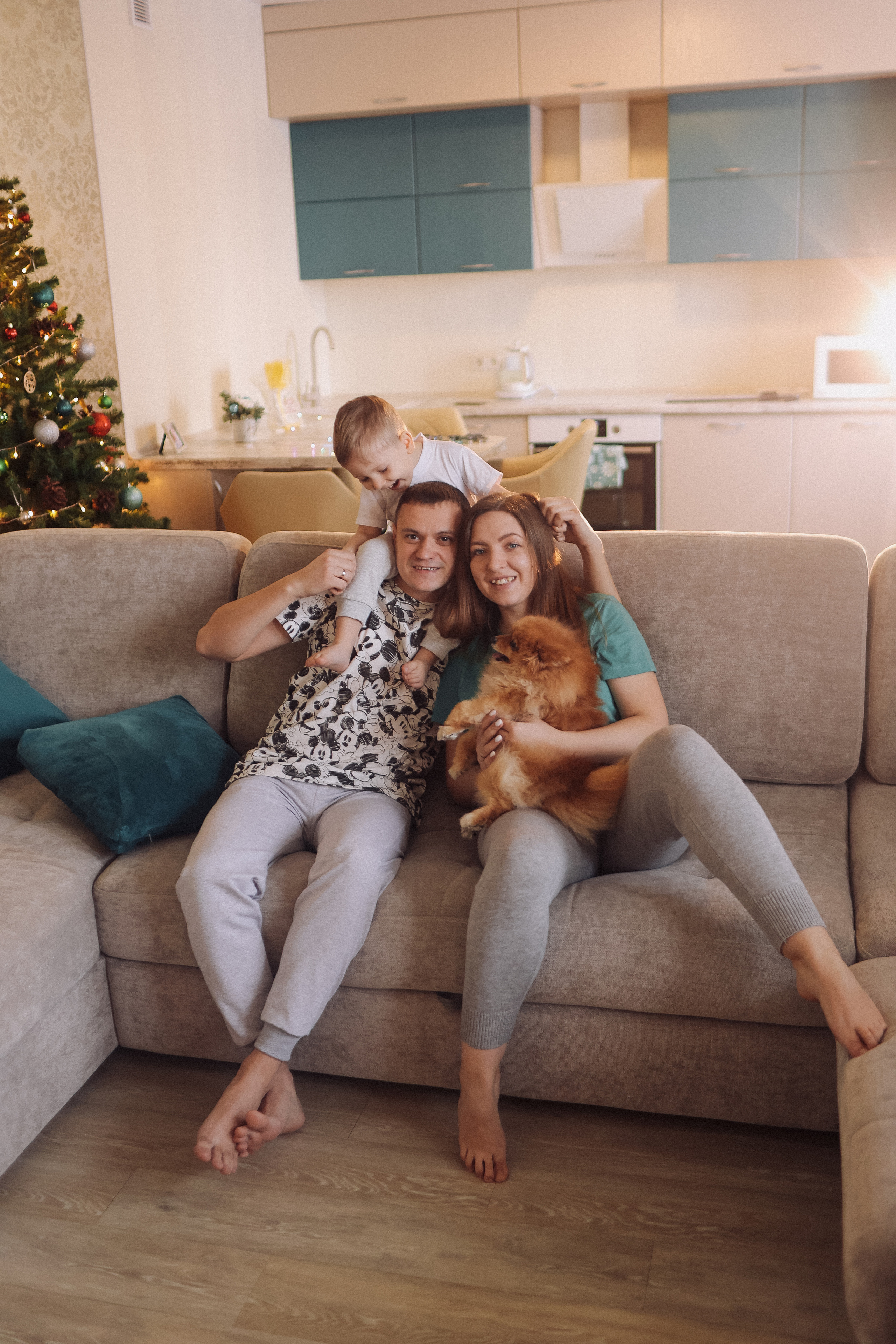 Новогодняя. Семейный фотограф Тюмень, фотограф на роды Салмина Мария