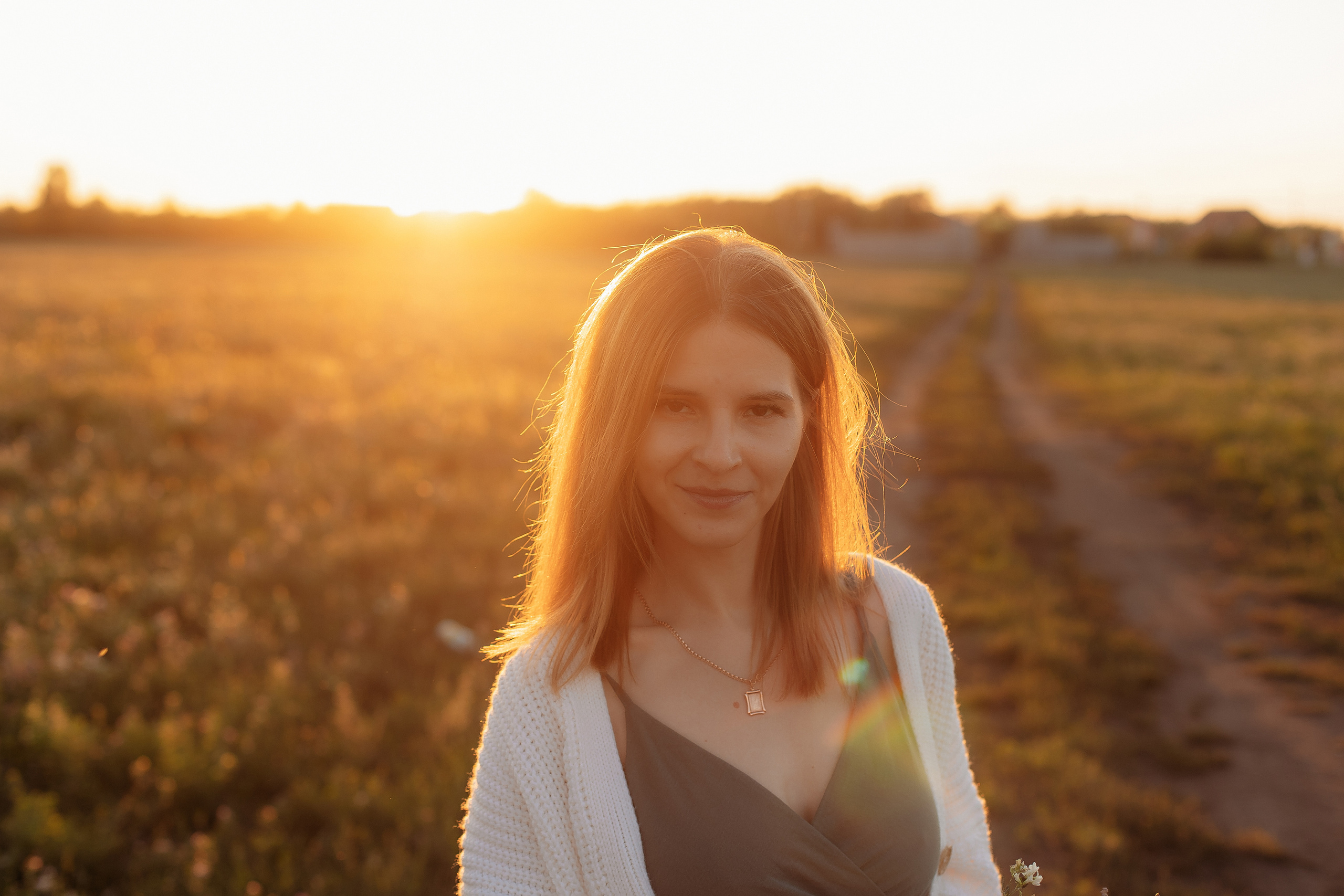 Поле. Семейный фотограф Тюмень, фотограф на роды Салмина Мария