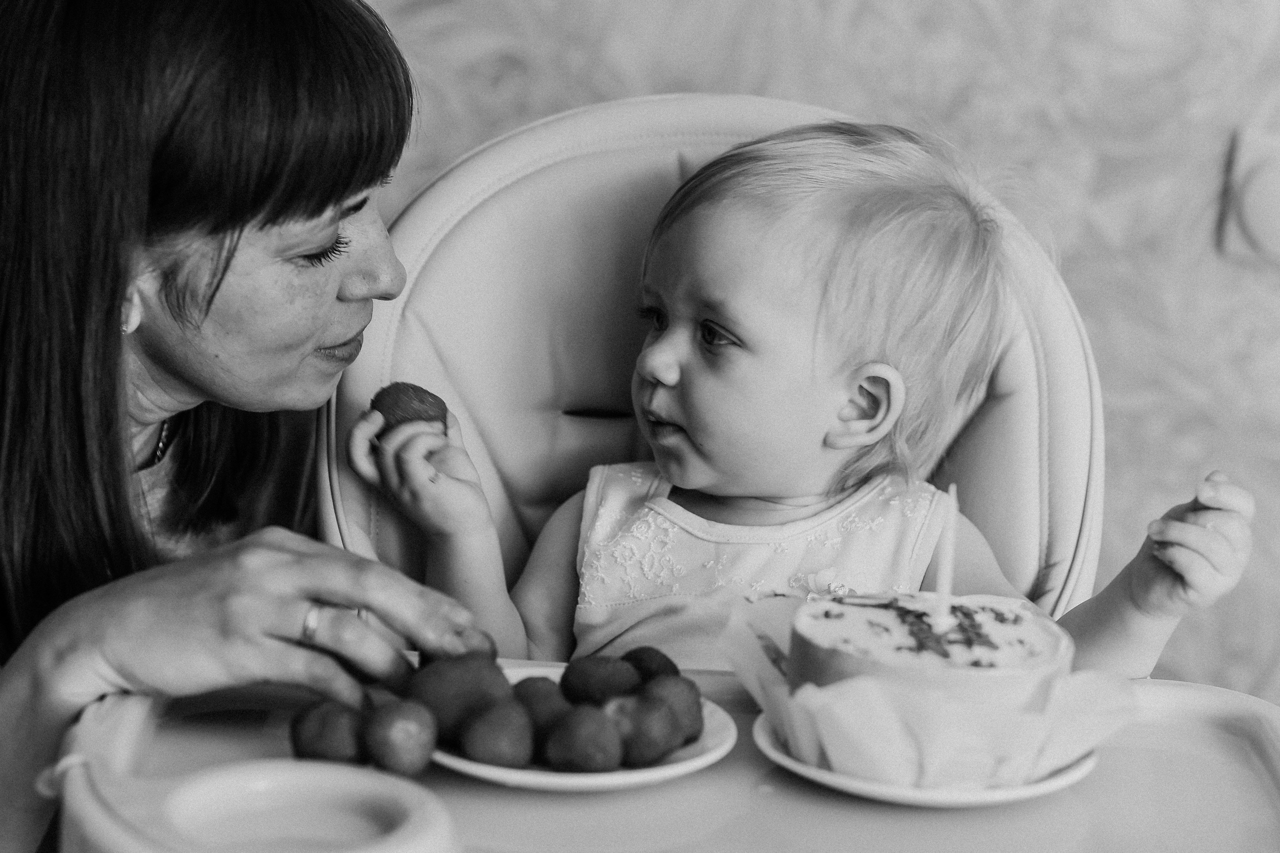 Дома. Семейный фотограф Тюмень, фотограф на роды Салмина Мария