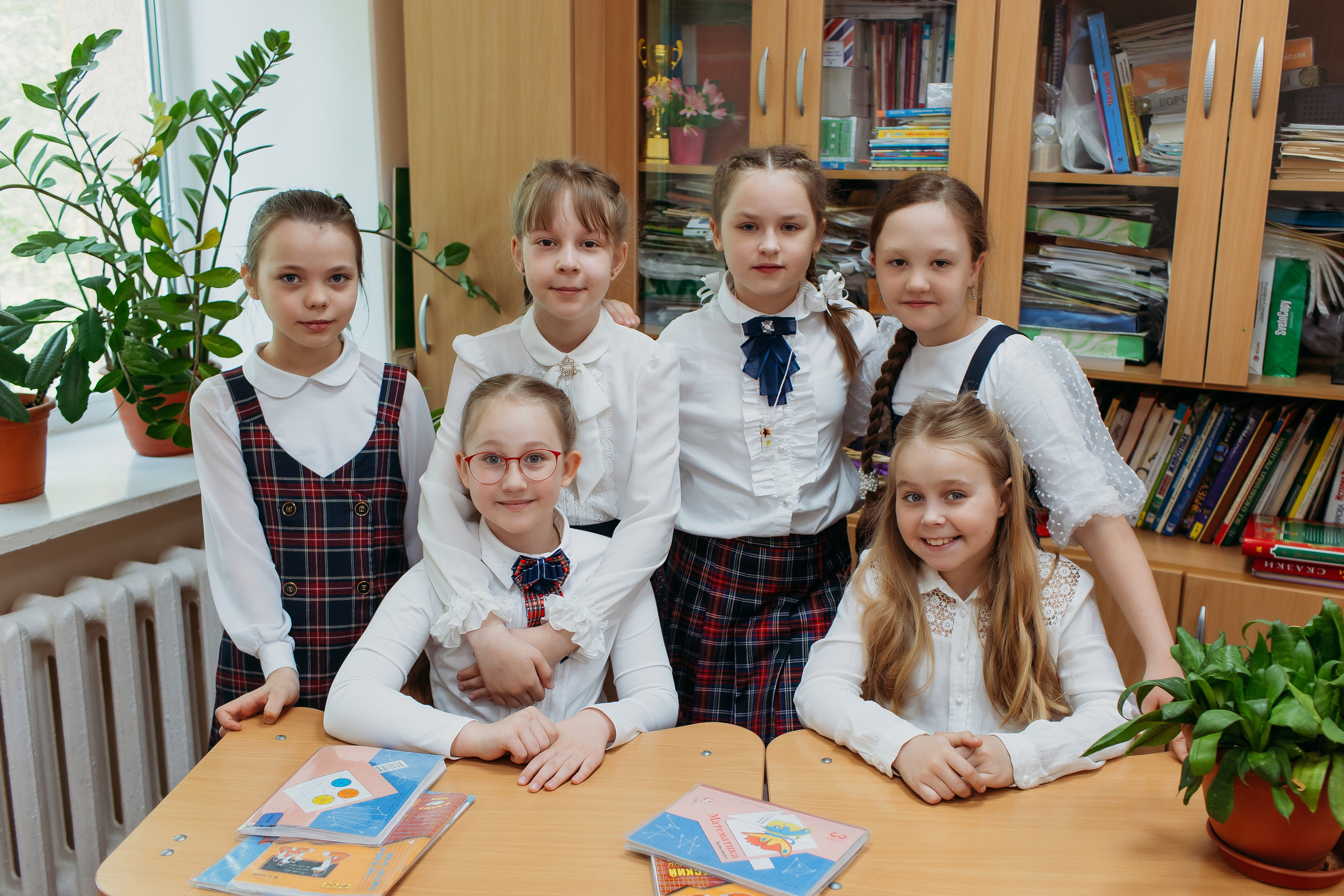 Школа 2 класс. Семейный фотограф Тюмень, фотограф на роды Салмина Мария