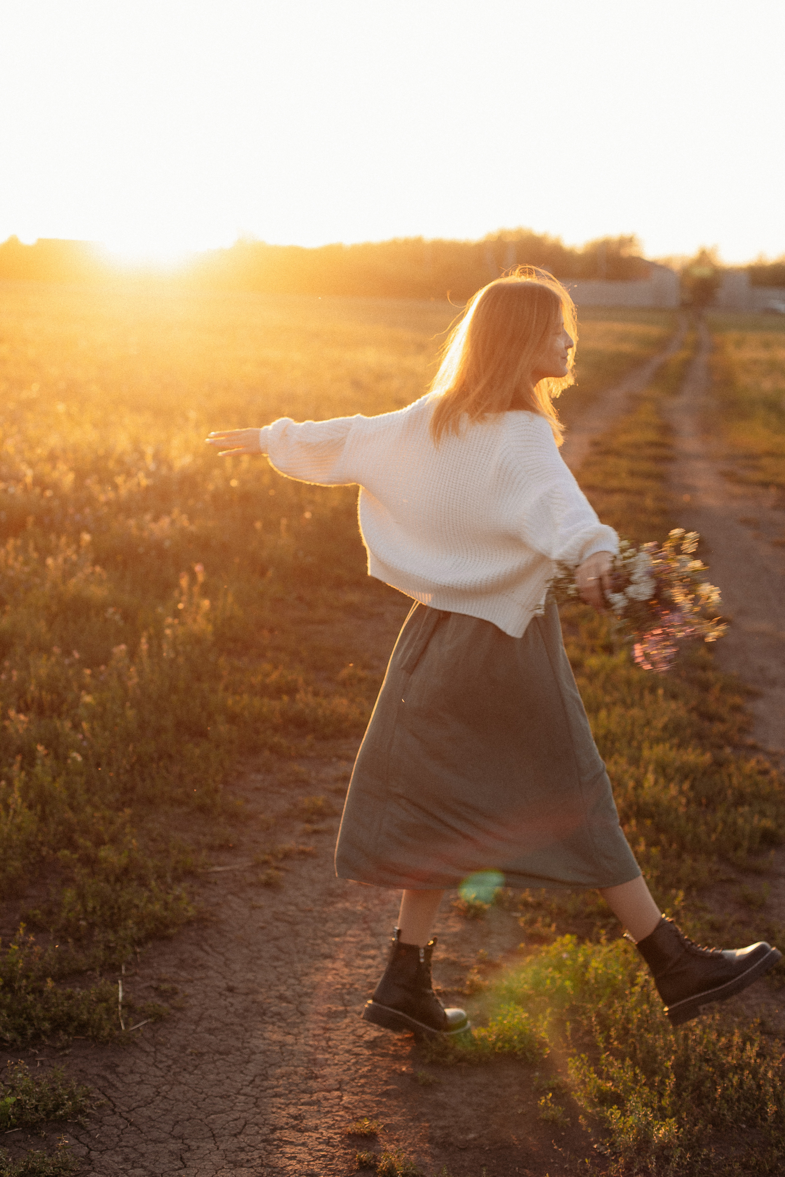 Поле. Семейный фотограф Тюмень, фотограф на роды Салмина Мария