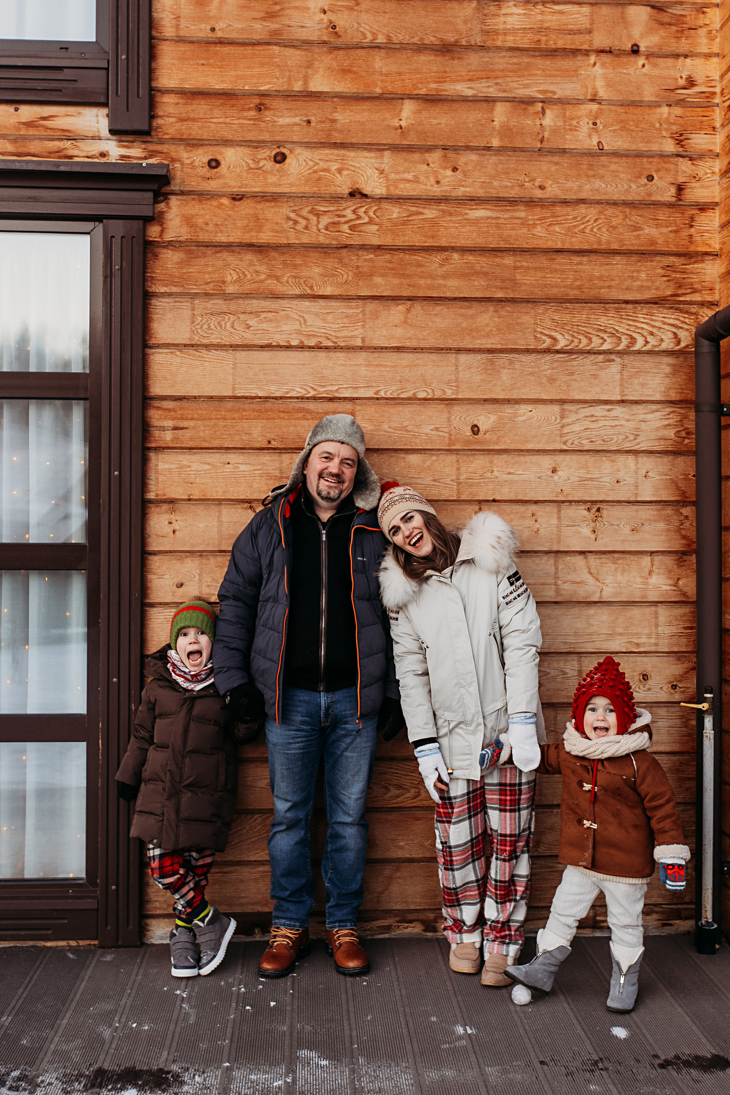 Тёплый новый год. Семейный фотограф Тюмень, фотограф на роды Салмина Мария
