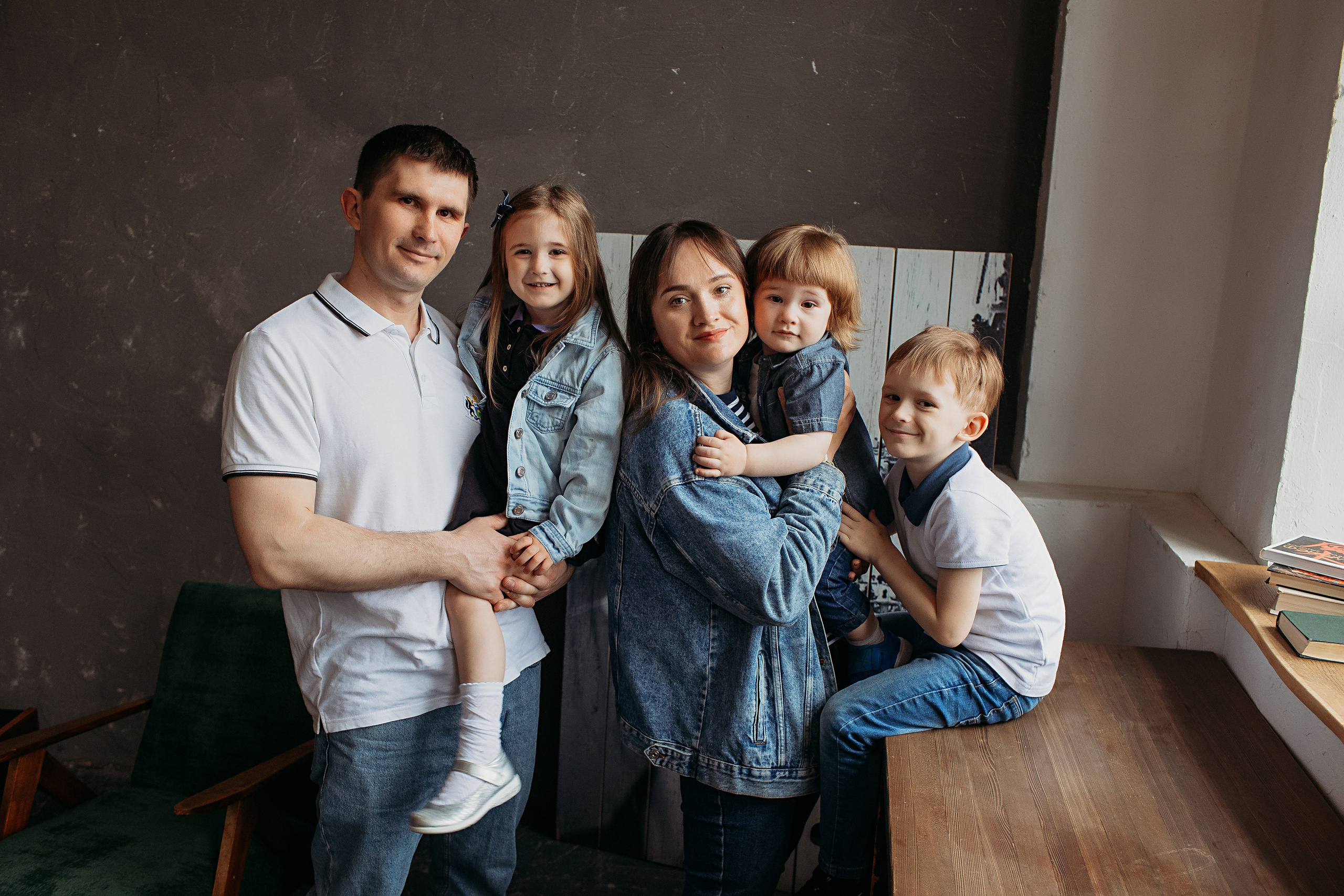 Лофт пространство Наше место. Семейный фотограф Тюмень, фотограф на роды Салмина Мария