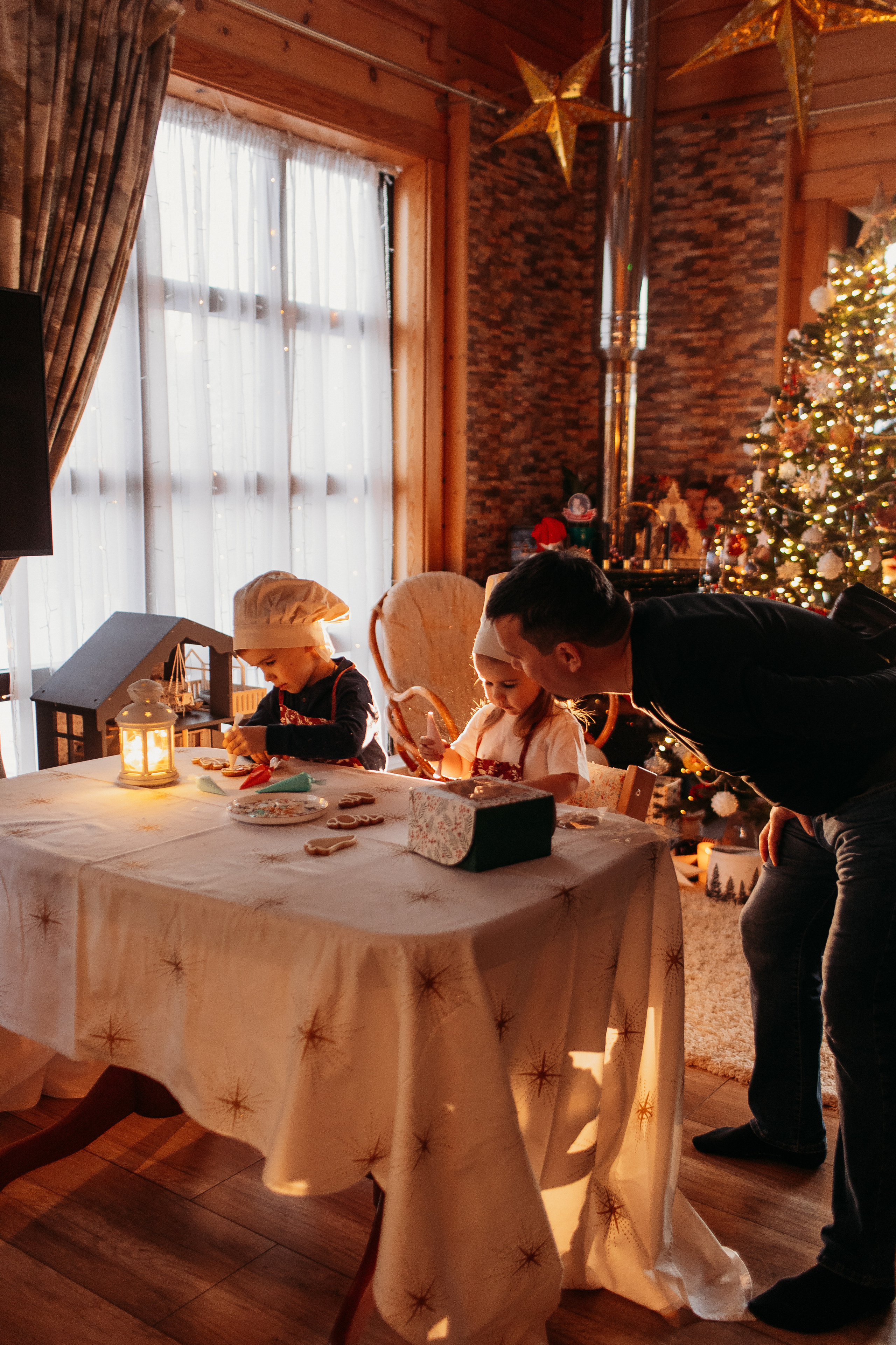 Тёплый новый год. Семейный фотограф Тюмень, фотограф на роды Салмина Мария