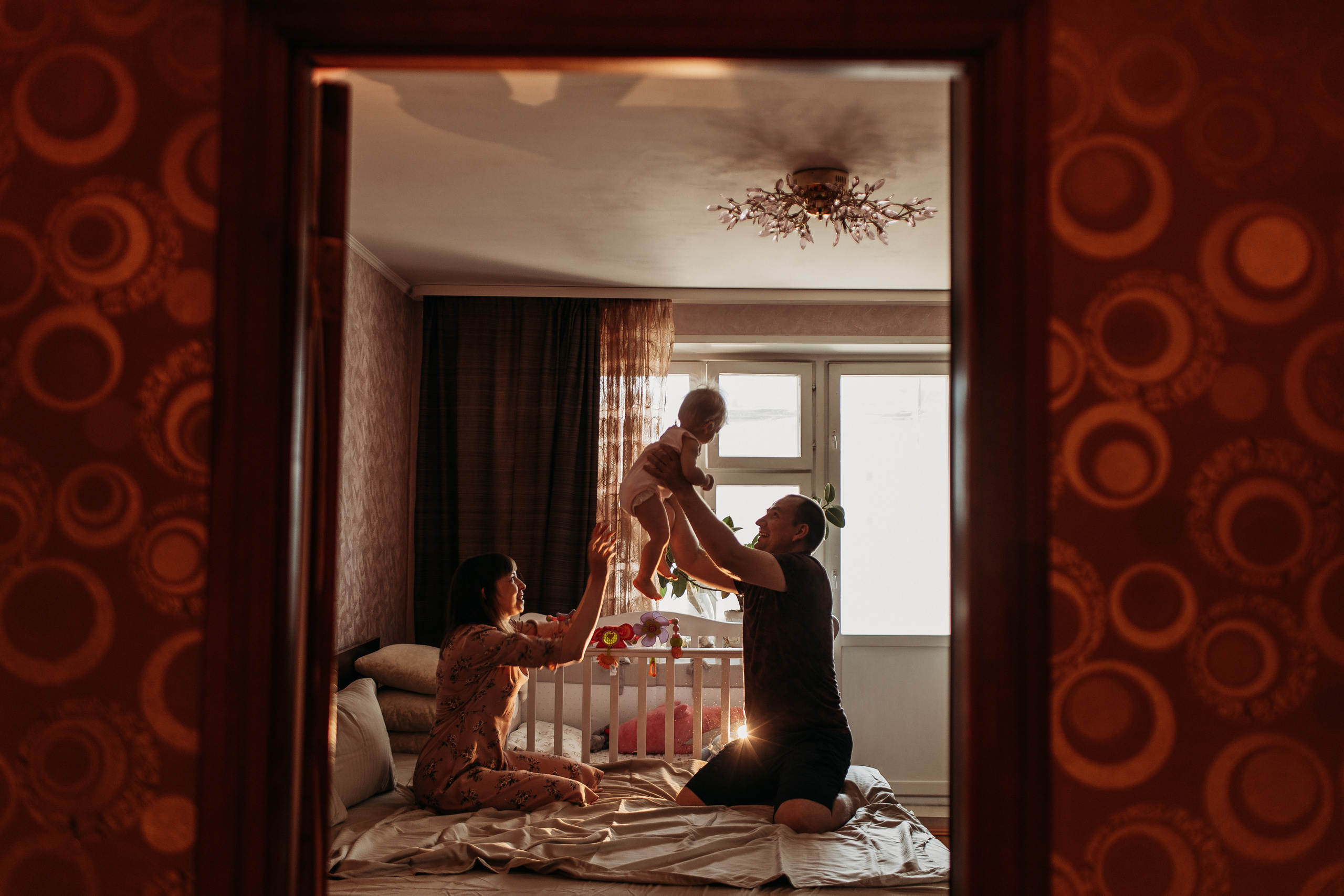 Дома. Семейный фотограф Тюмень, фотограф на роды Салмина Мария