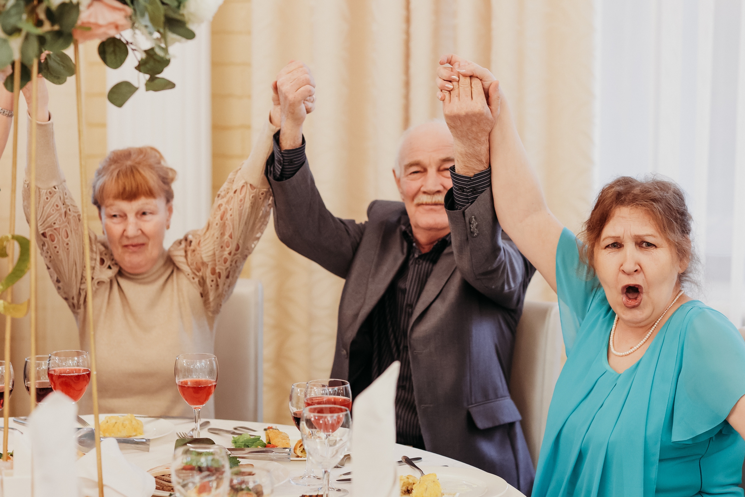 Банкет. Семейный фотограф Тюмень, фотограф на роды Салмина Мария