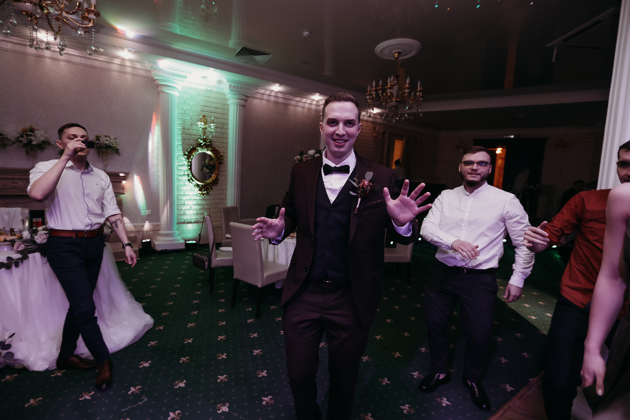 Банкет. Семейный фотограф Тюмень, фотограф на роды Салмина Мария