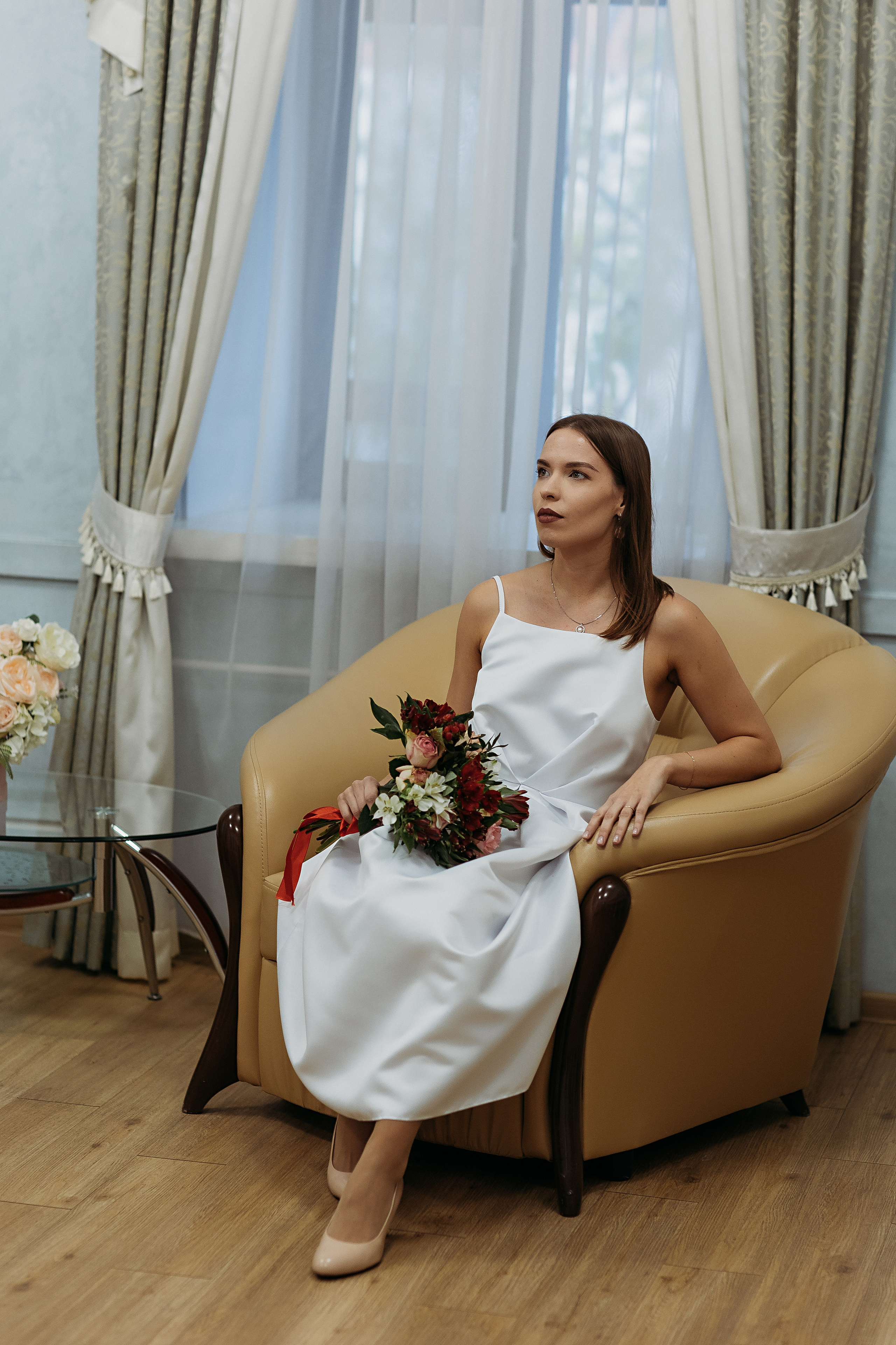 ЗАГС на Кирова. Семейный фотограф Тюмень, фотограф на роды Салмина Мария