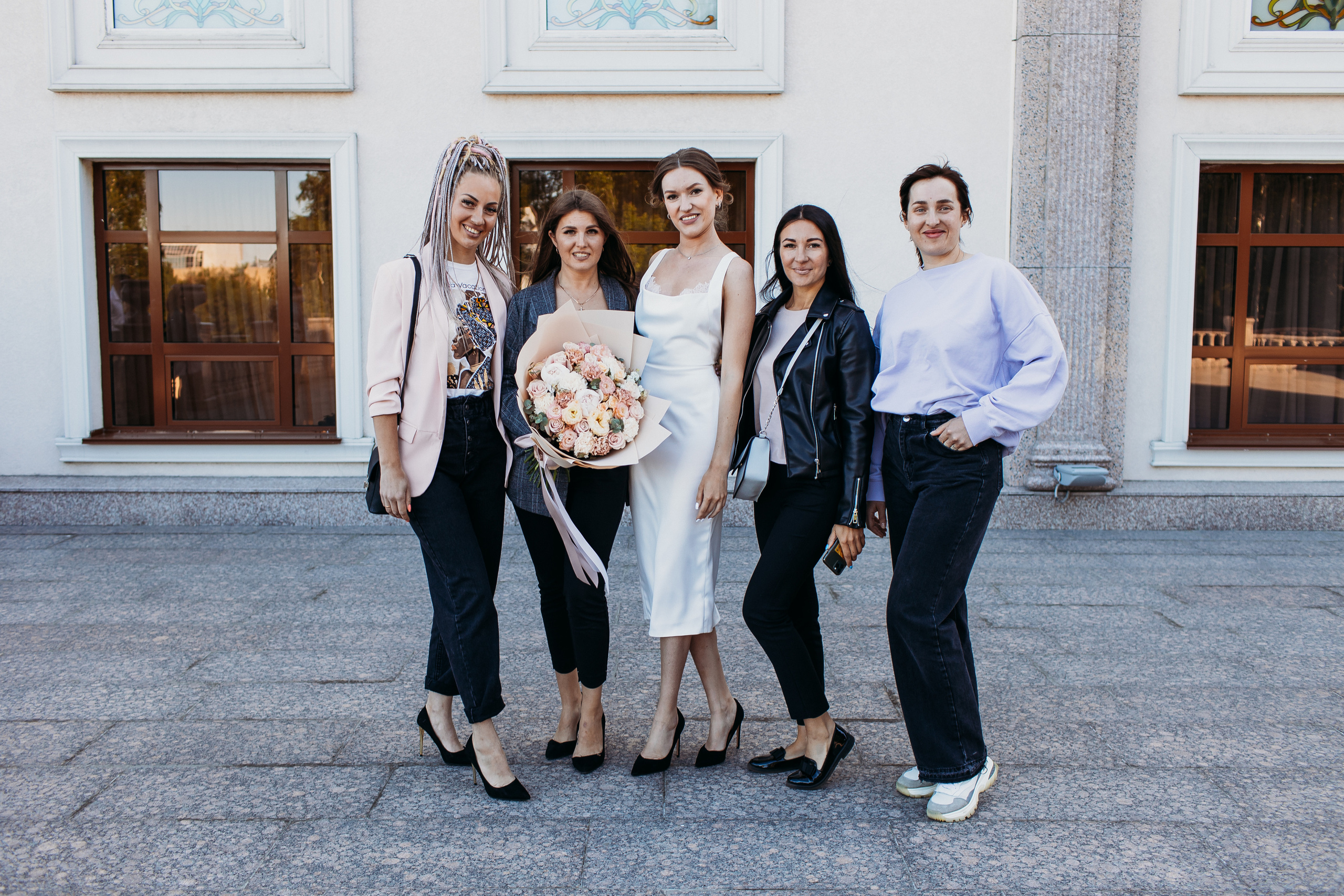 ЗАГС Малыгина. Семейный фотограф Тюмень, фотограф на роды Салмина Мария