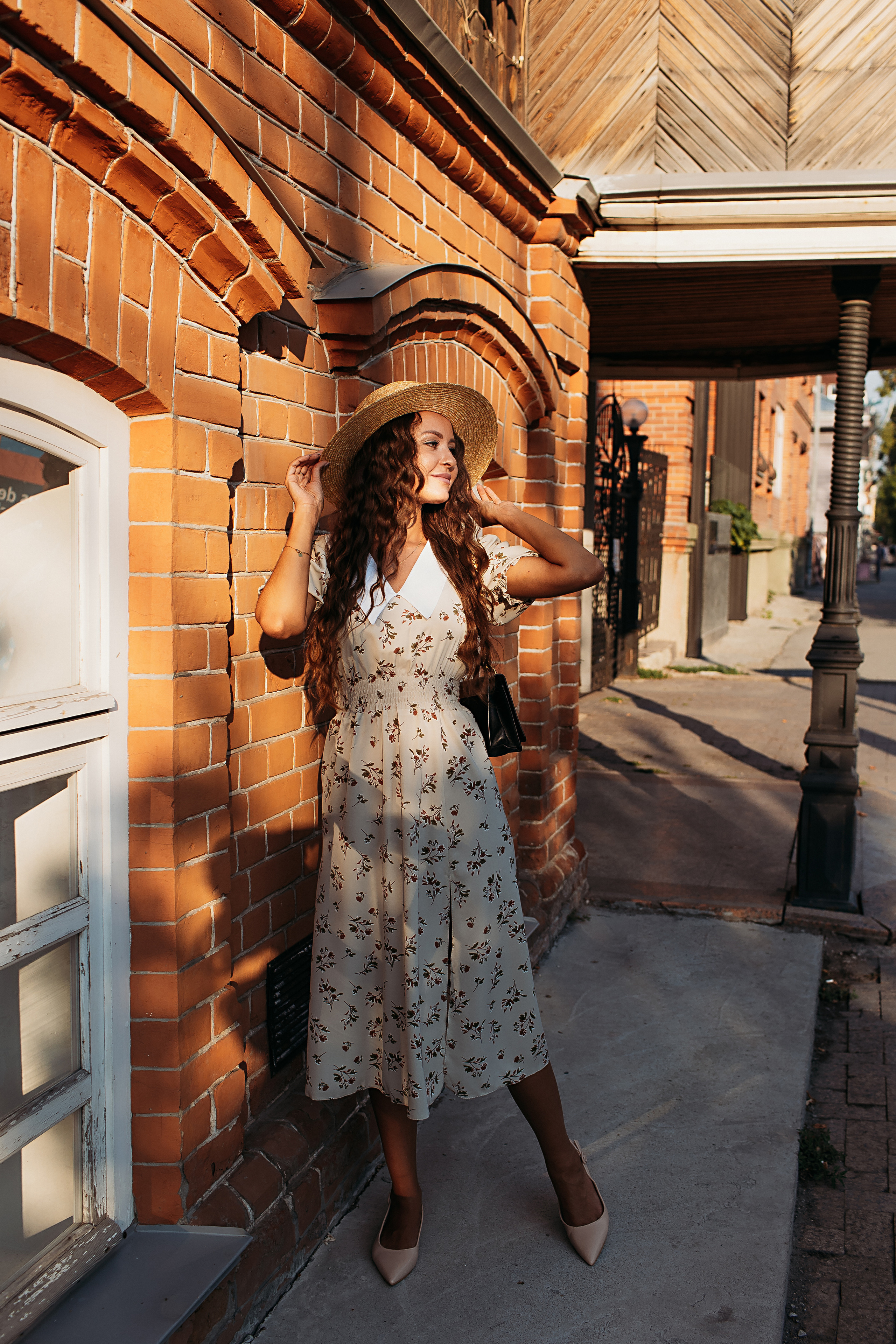 Набережная на закате. Семейный фотограф Тюмень, фотограф на роды Салмина Мария