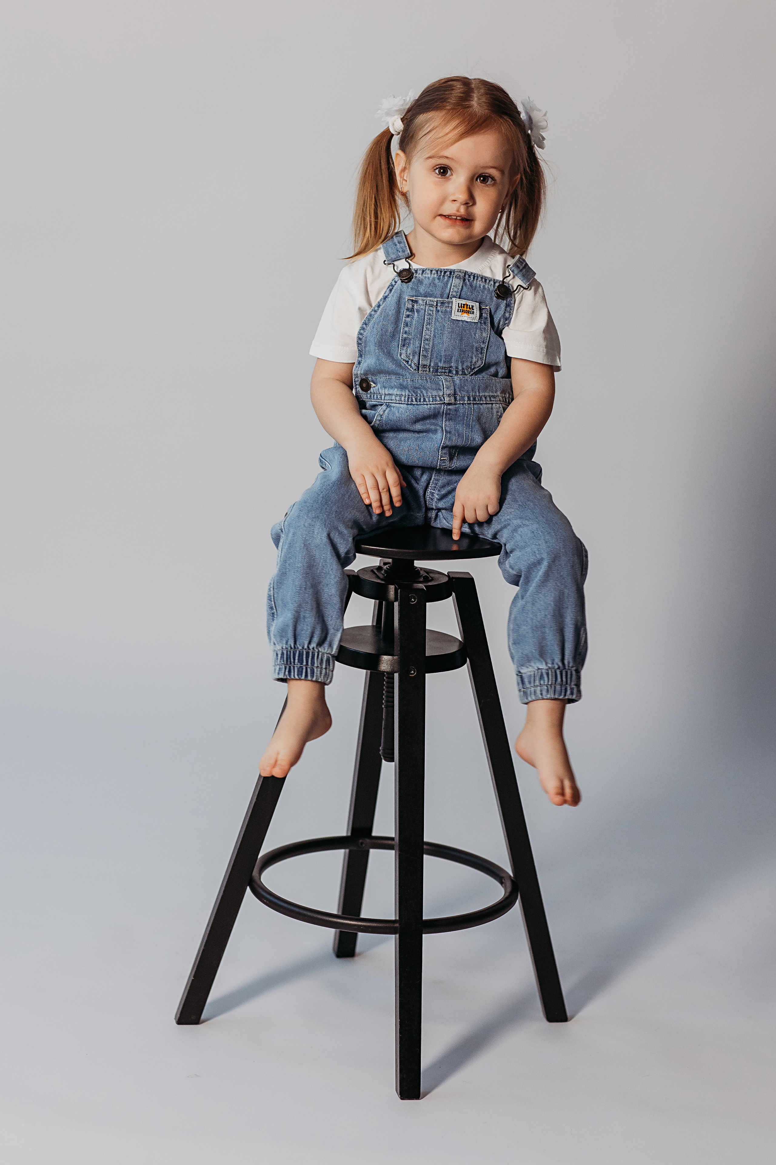 На фотофонах. Семейный фотограф Тюмень, фотограф на роды Салмина Мария