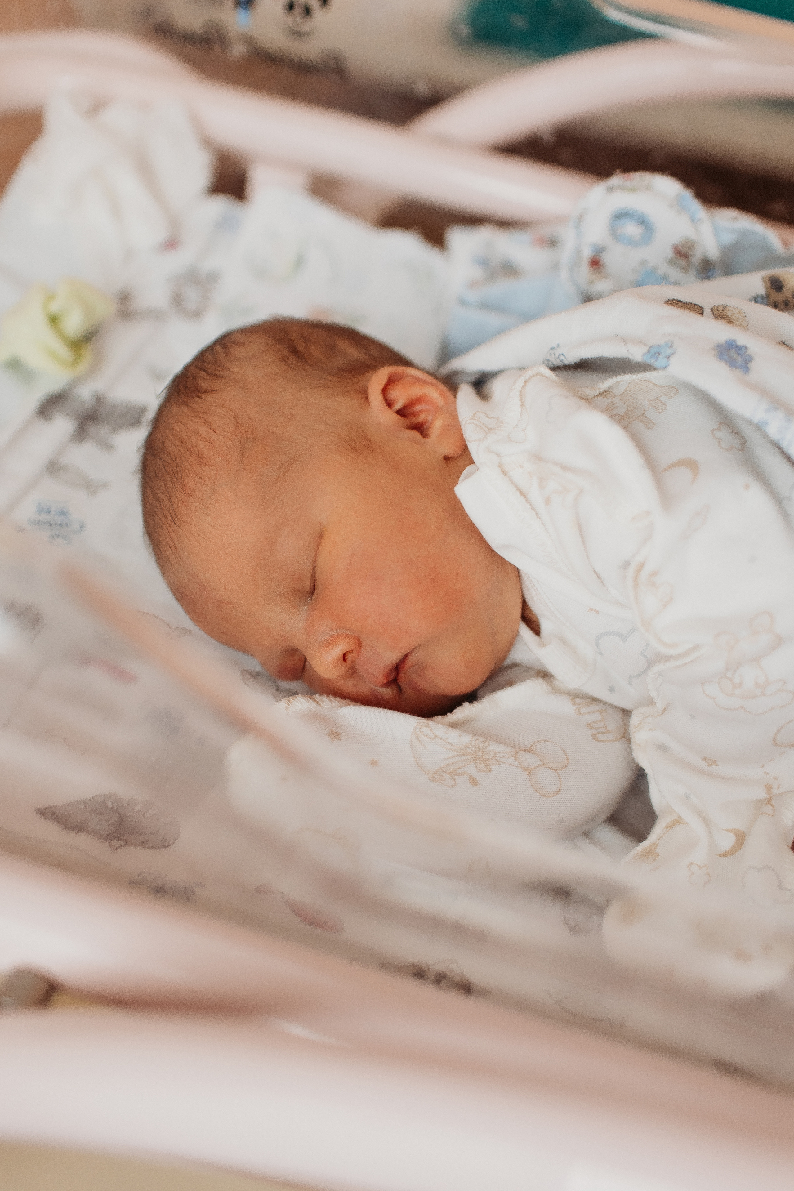 Выписка с палатой. Семейный фотограф Тюмень, фотограф на роды Салмина Мария