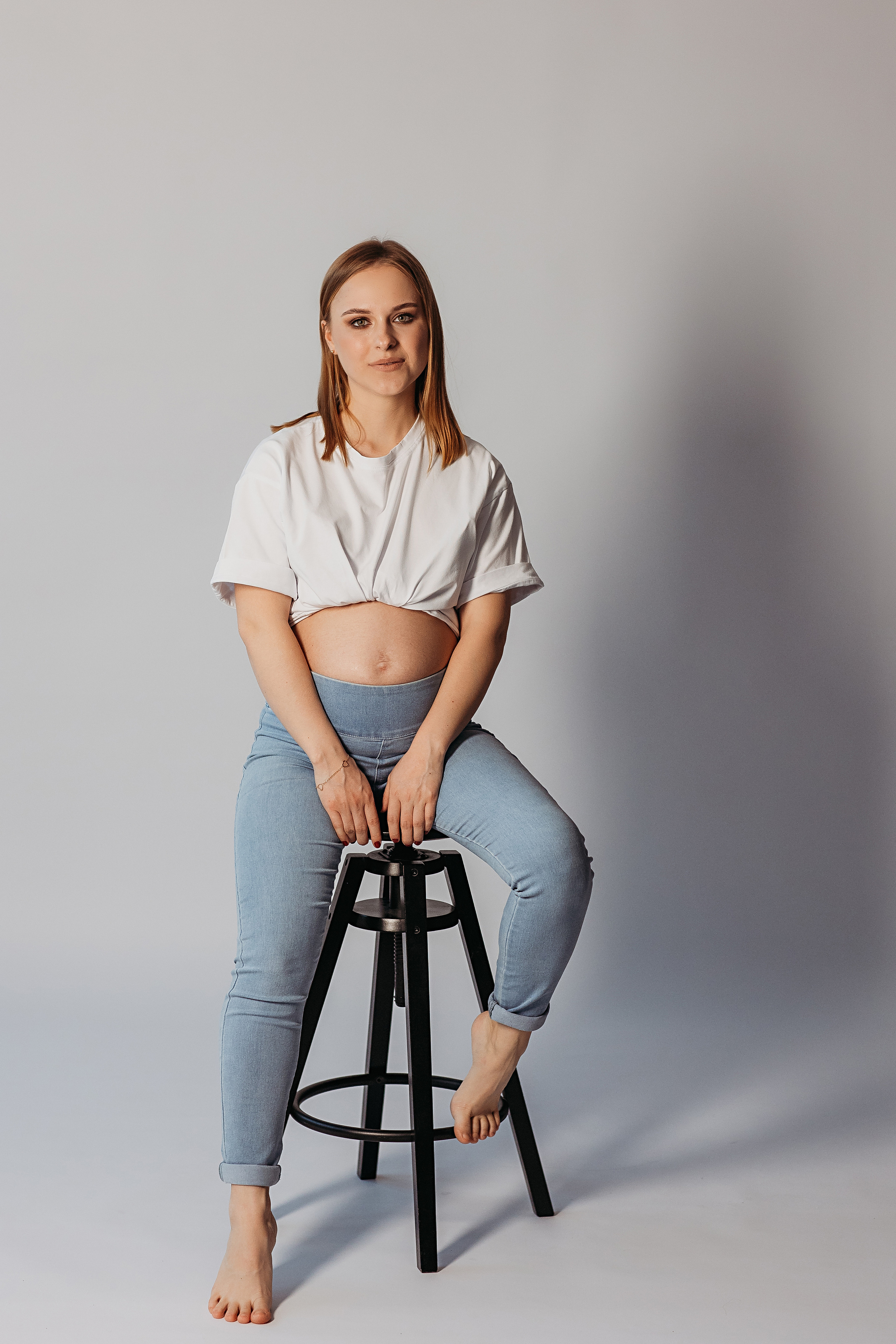 На фотофонах. Семейный фотограф Тюмень, фотограф на роды Салмина Мария