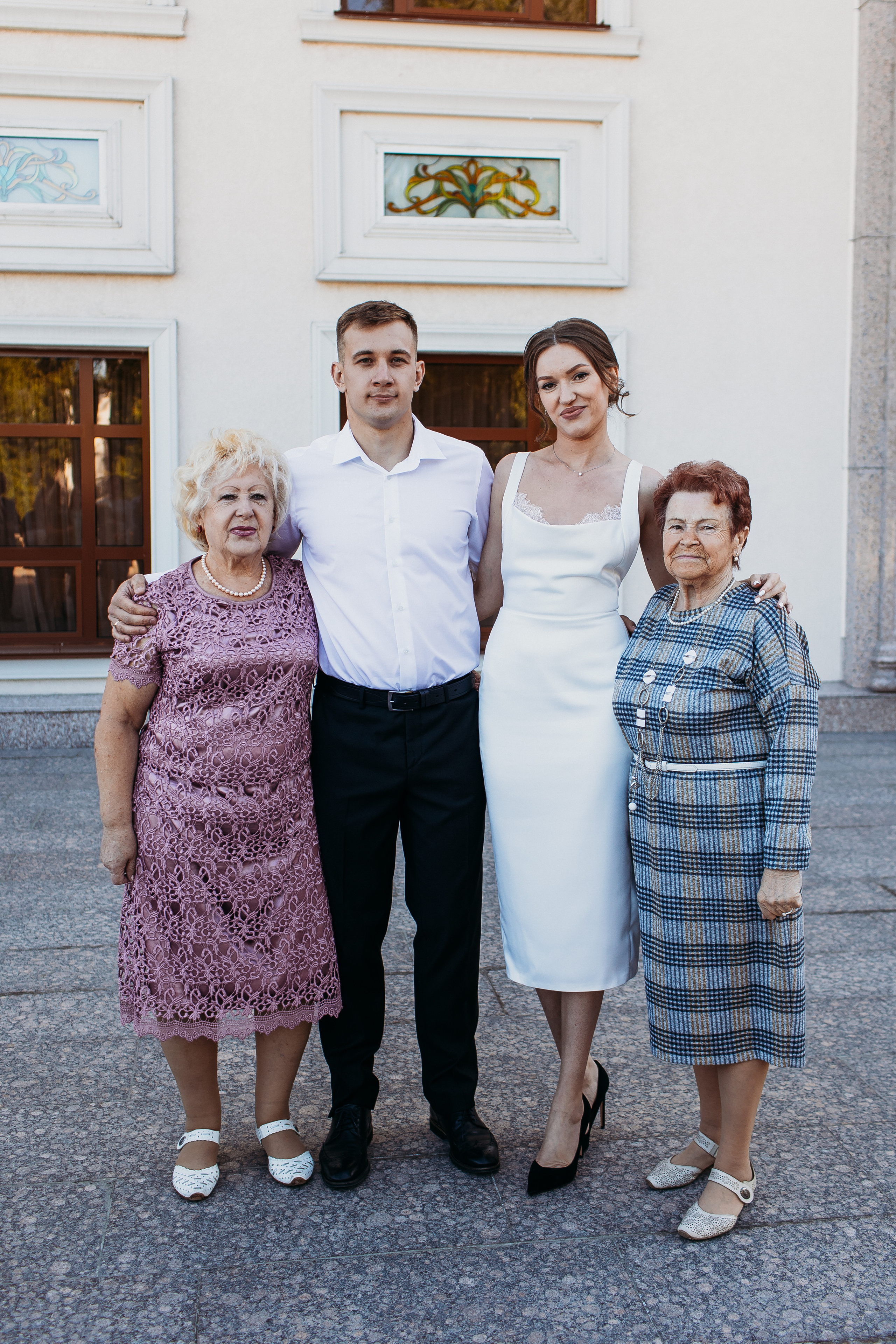 ЗАГС Малыгина. Семейный фотограф Тюмень, фотограф на роды Салмина Мария