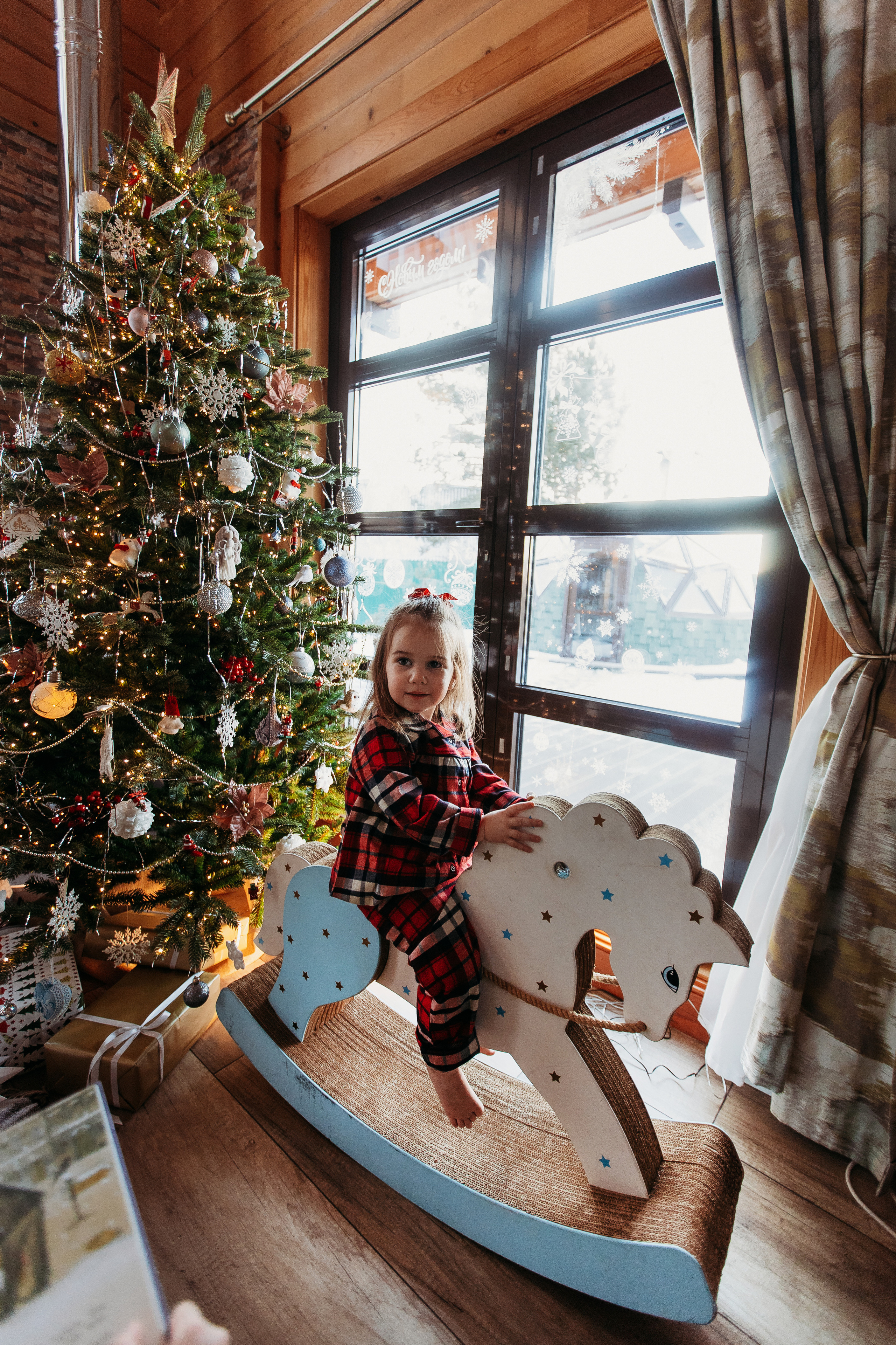 Тёплый новый год. Семейный фотограф Тюмень, фотограф на роды Салмина Мария