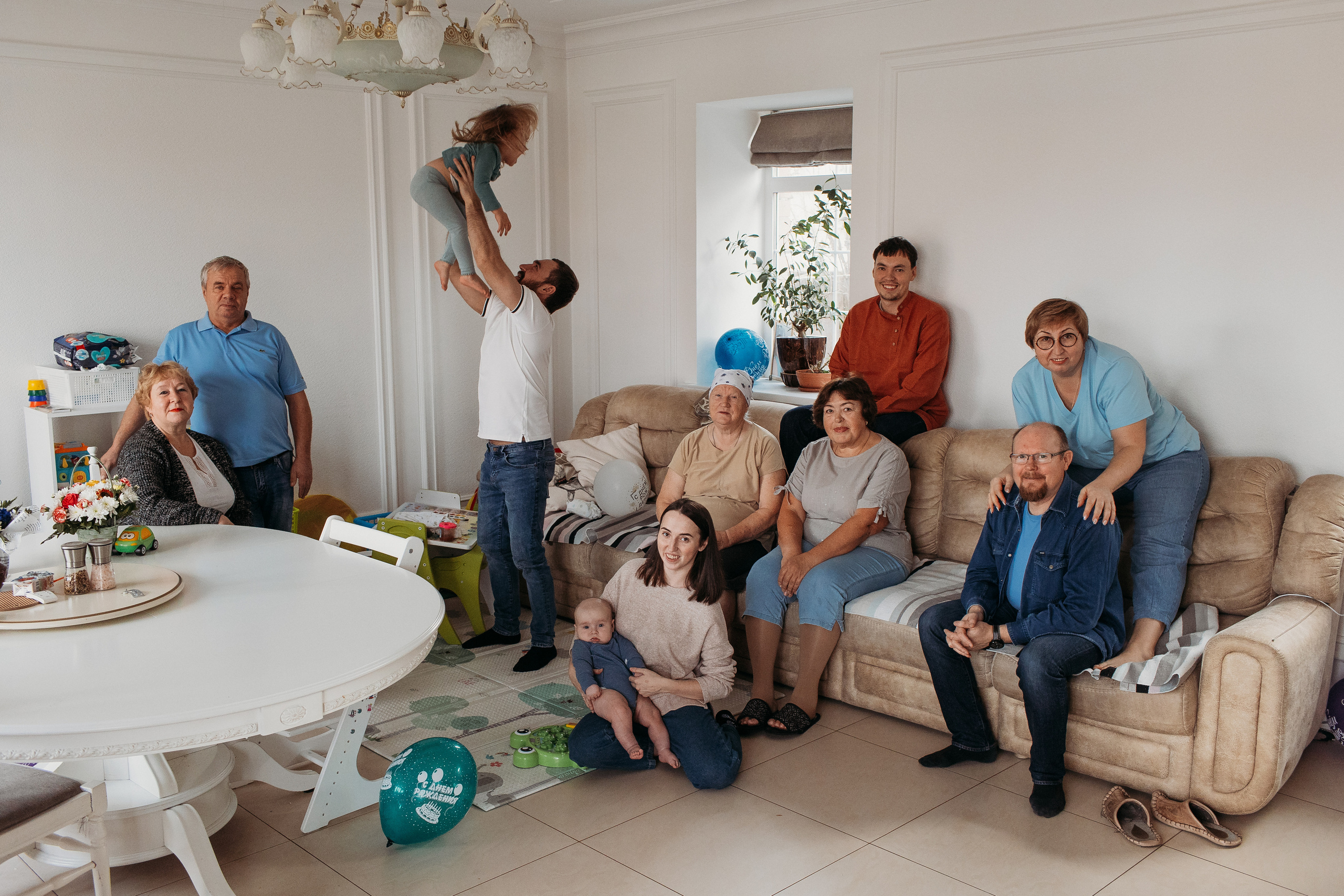 Большая семья. Семейный фотограф Тюмень, фотограф на роды Салмина Мария