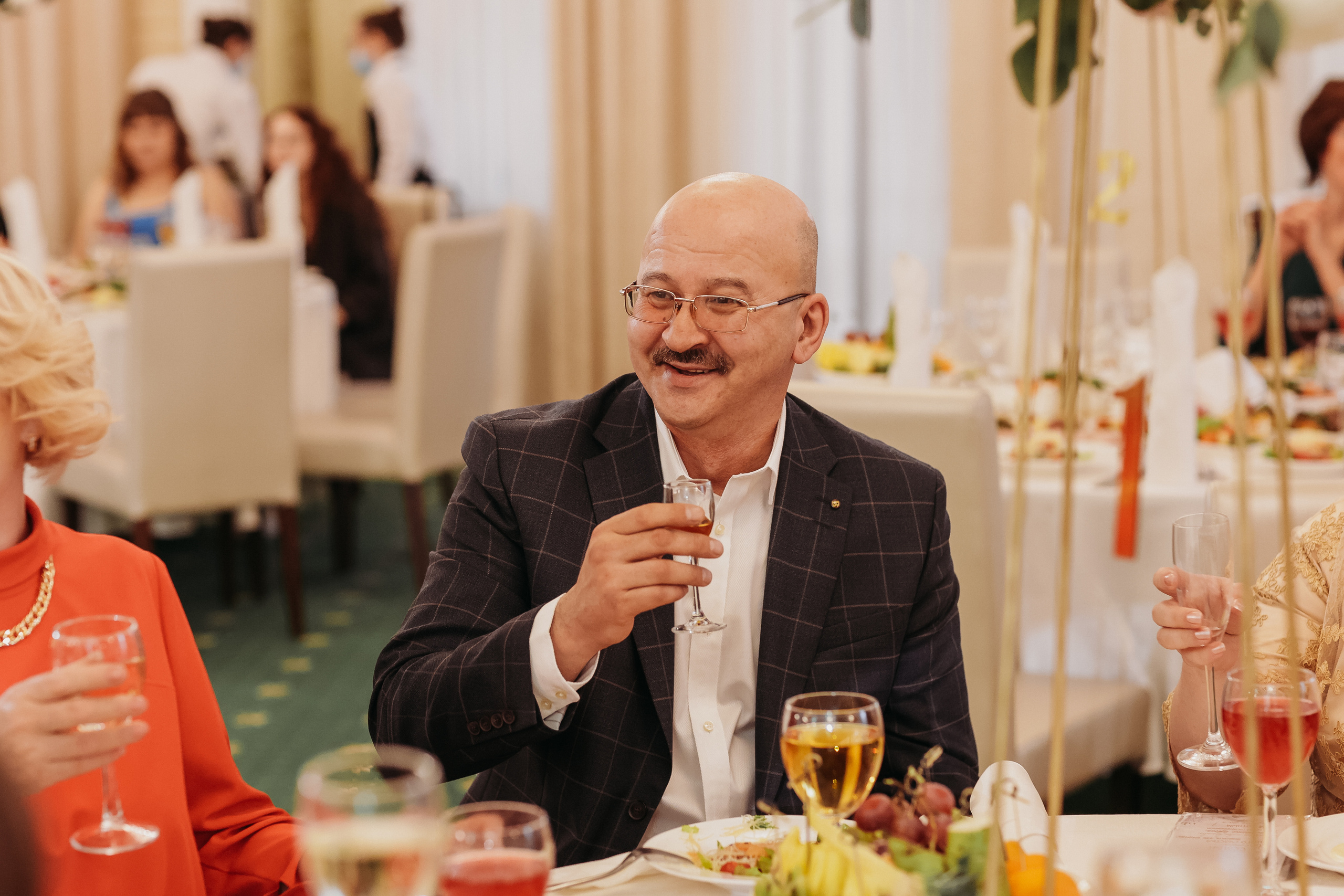 Банкет. Семейный фотограф Тюмень, фотограф на роды Салмина Мария