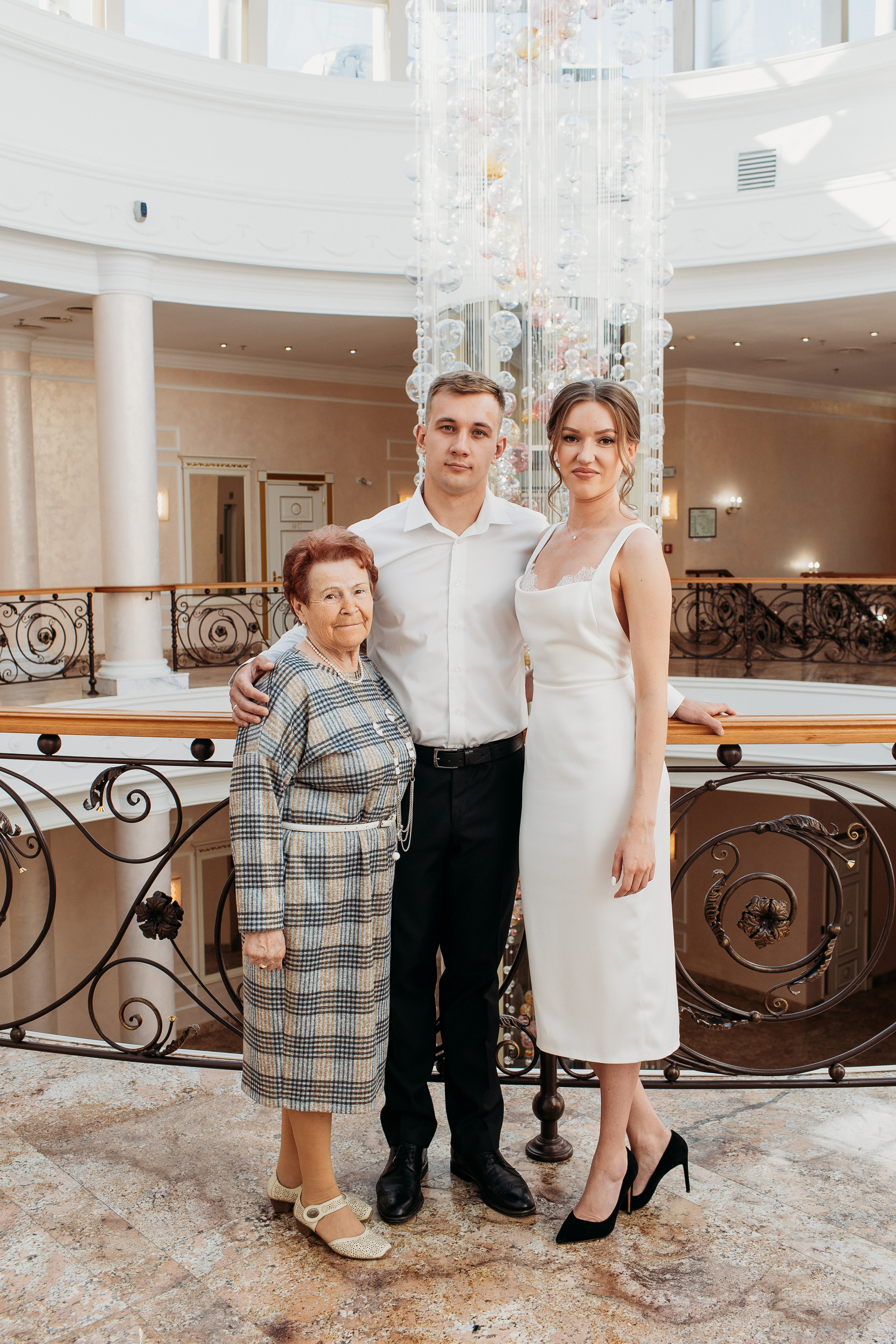 ЗАГС Малыгина. Семейный фотограф Тюмень, фотограф на роды Салмина Мария