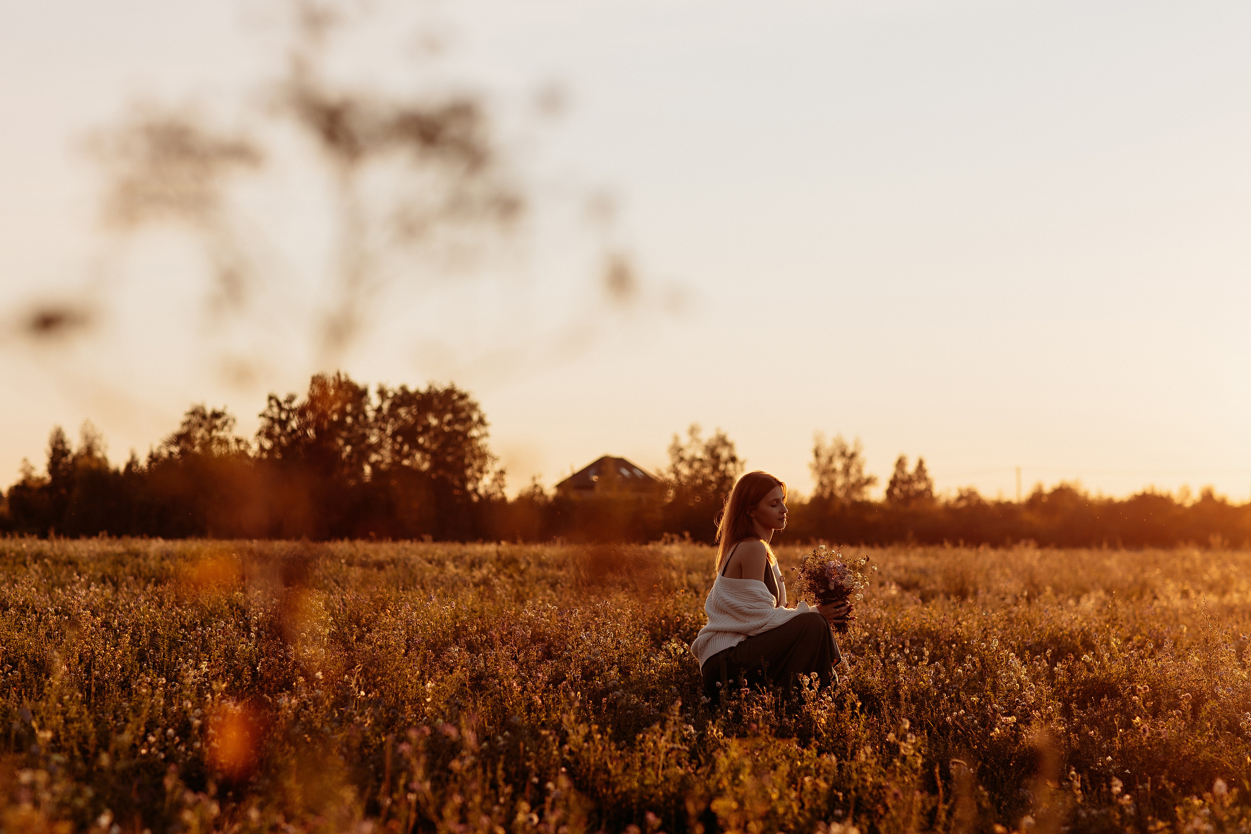 Поле. Семейный фотограф Тюмень, фотограф на роды Салмина Мария