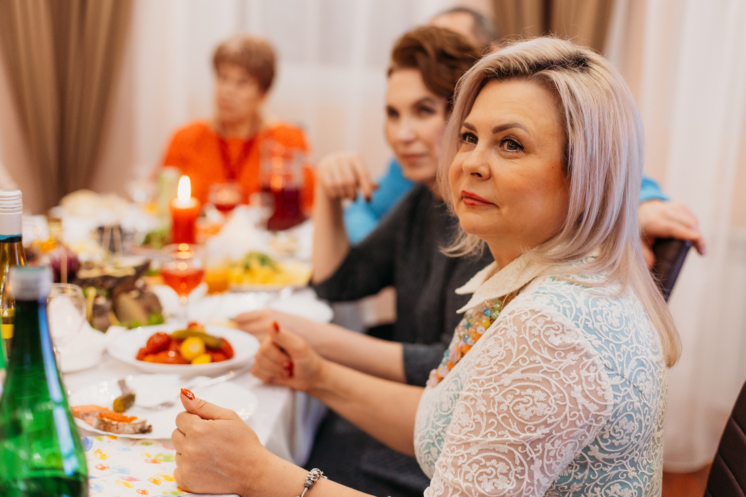 Банкет. Семейный фотограф Тюмень, фотограф на роды Салмина Мария