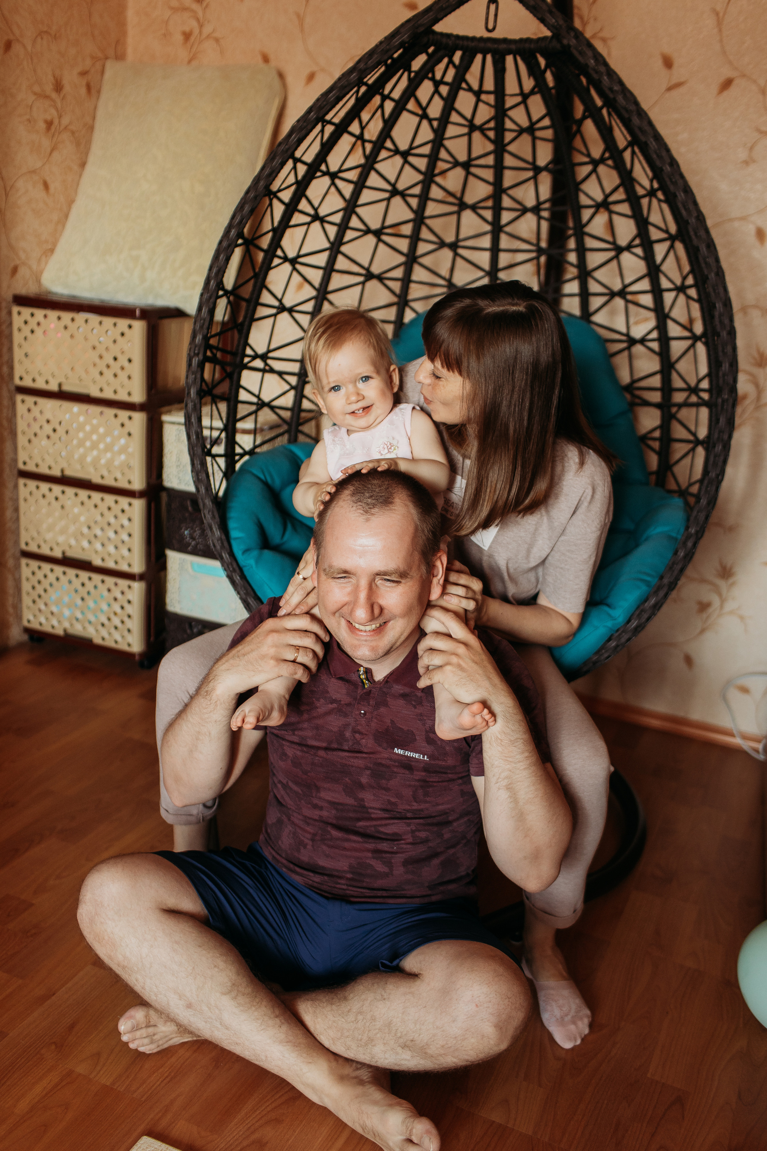 Дома. Семейный фотограф Тюмень, фотограф на роды Салмина Мария