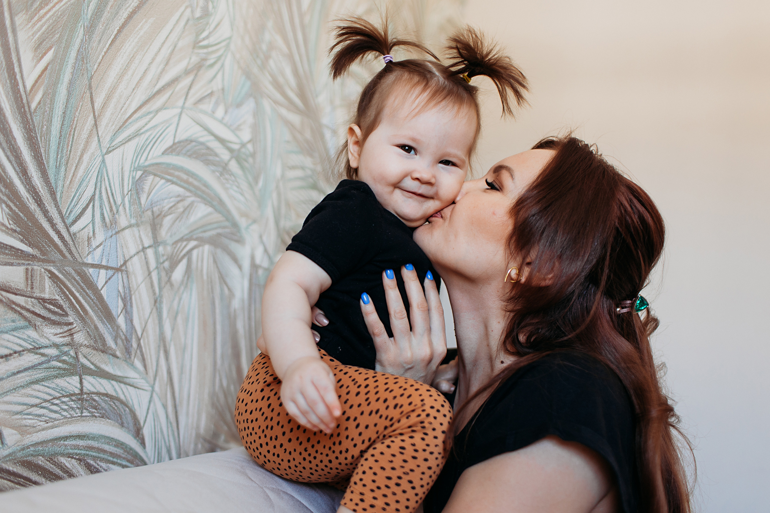 1 годик. Семейный фотограф Тюмень, фотограф на роды Салмина Мария