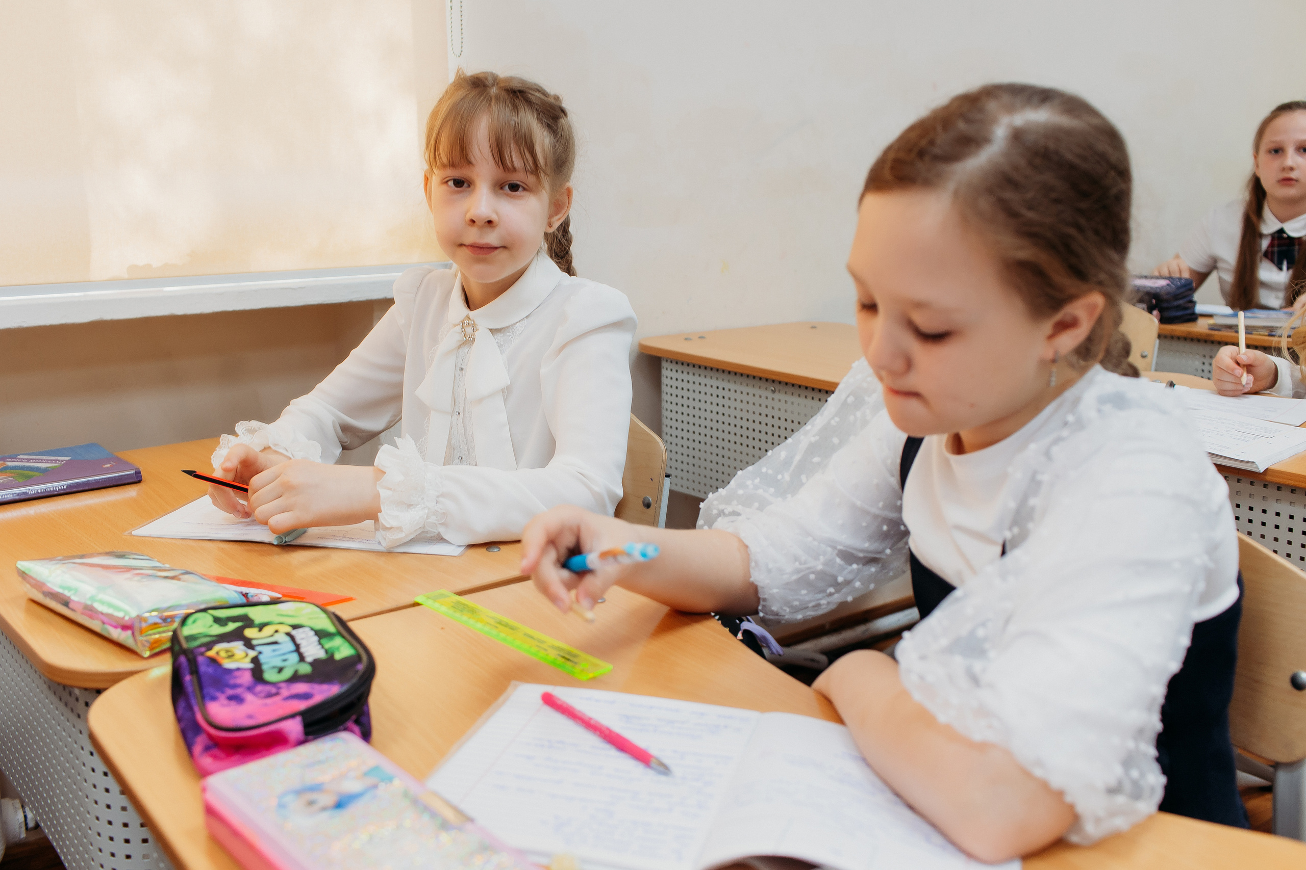 Школа 2 класс. Семейный фотограф Тюмень, фотограф на роды Салмина Мария