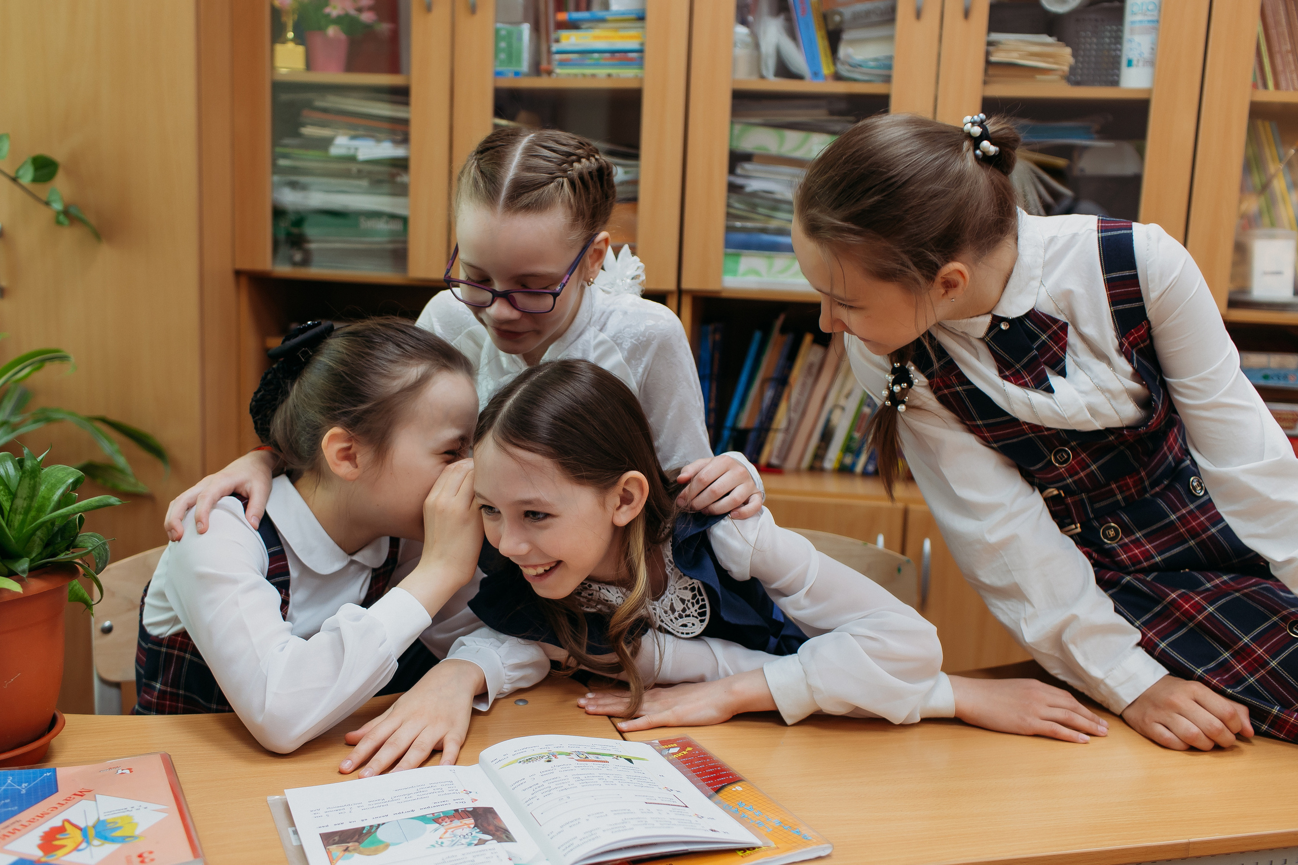 Школа 2 класс. Семейный фотограф Тюмень, фотограф на роды Салмина Мария