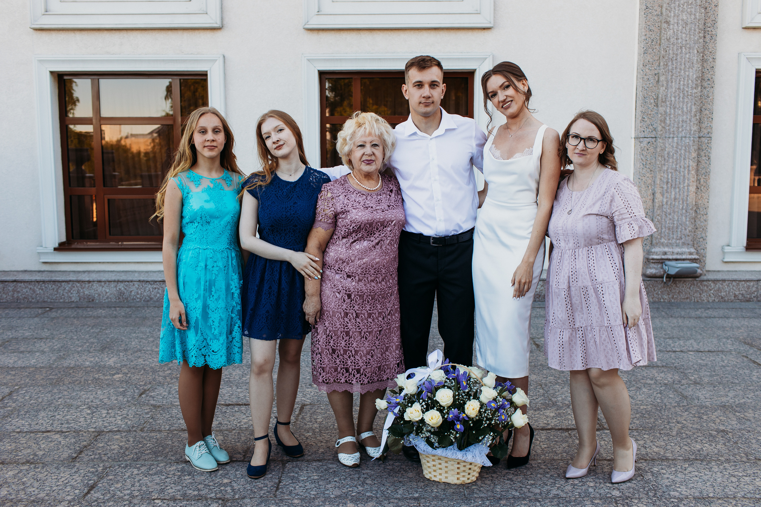 ЗАГС Малыгина. Семейный фотограф Тюмень, фотограф на роды Салмина Мария