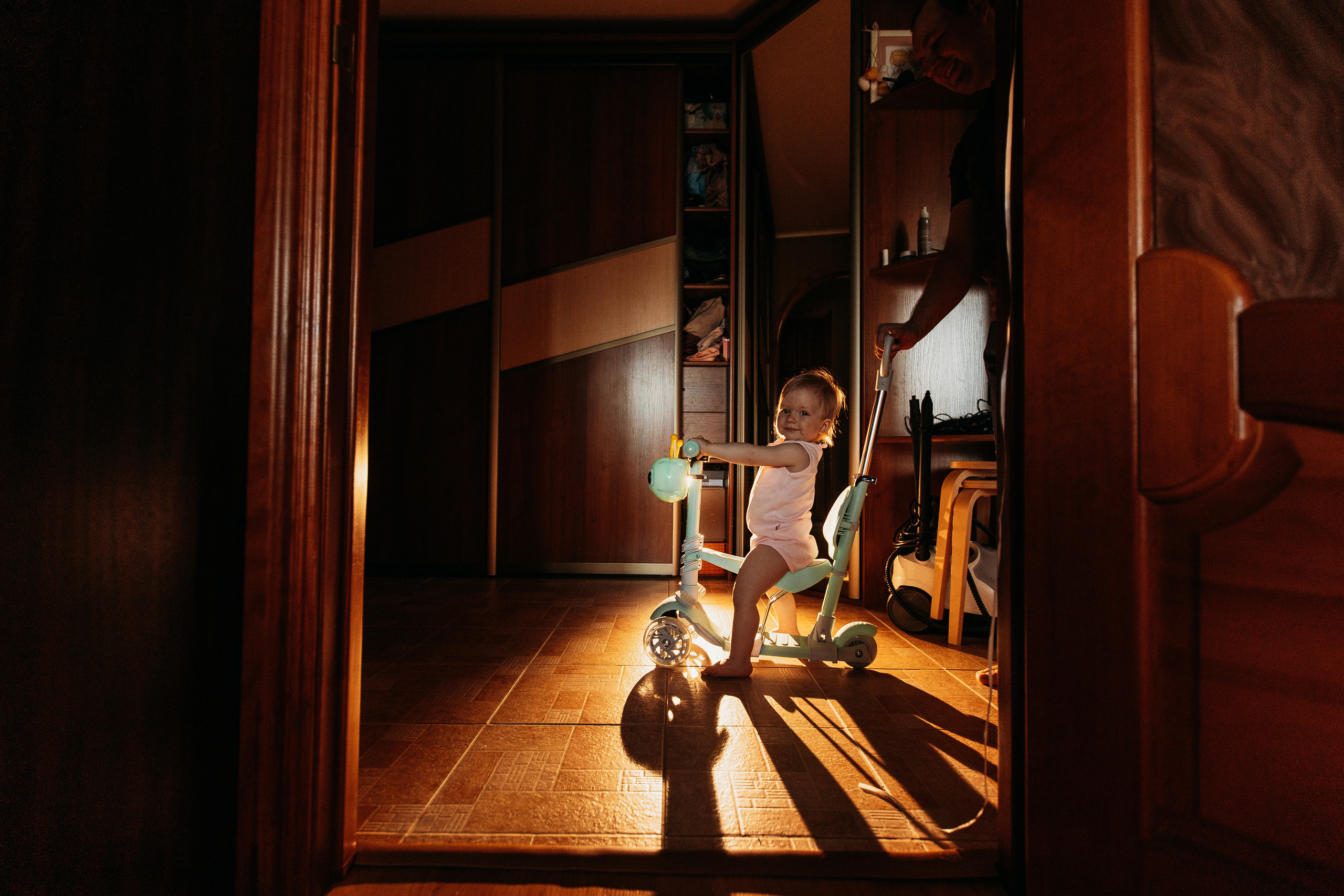 Дома. Семейный фотограф Тюмень, фотограф на роды Салмина Мария