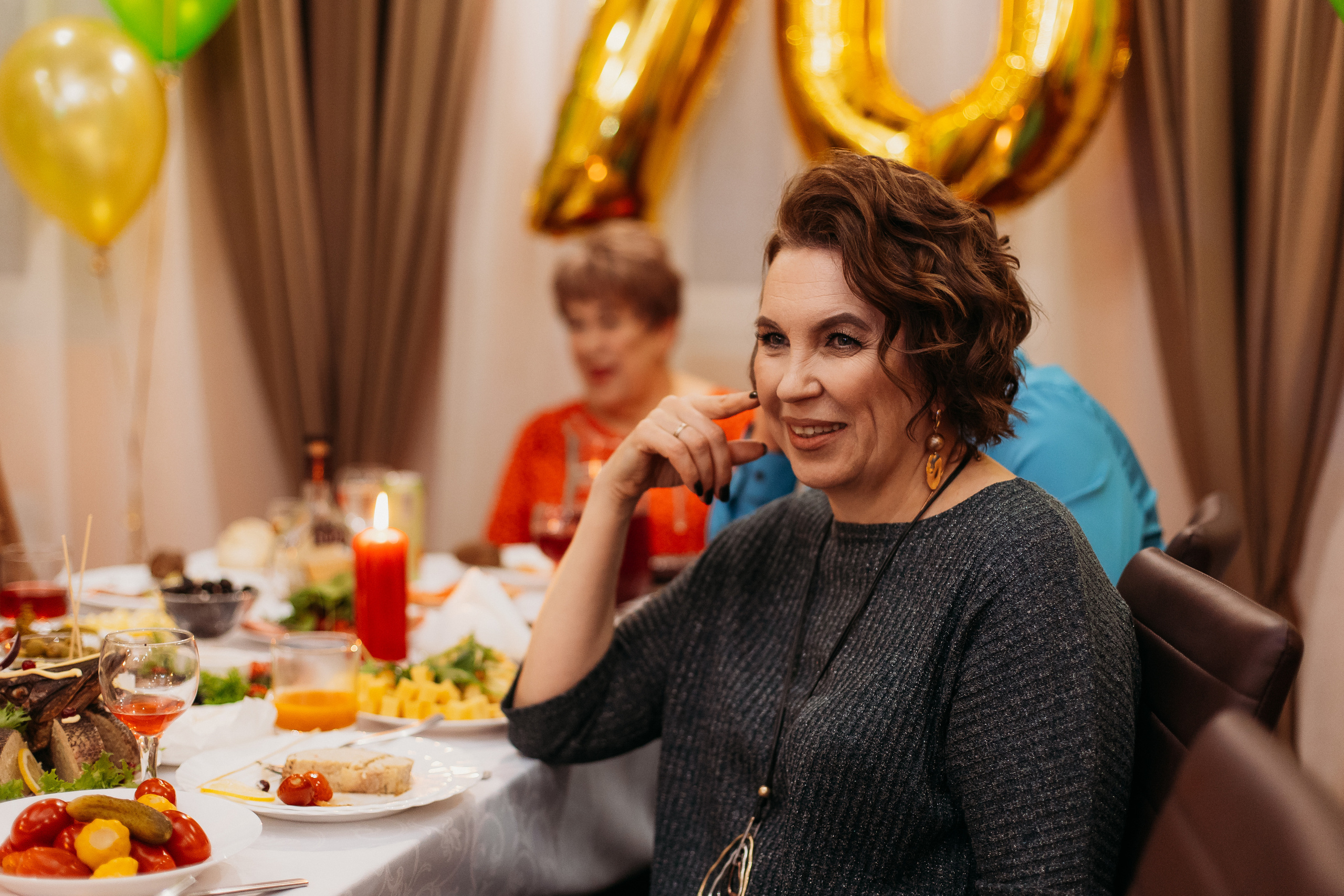 Банкет. Семейный фотограф Тюмень, фотограф на роды Салмина Мария
