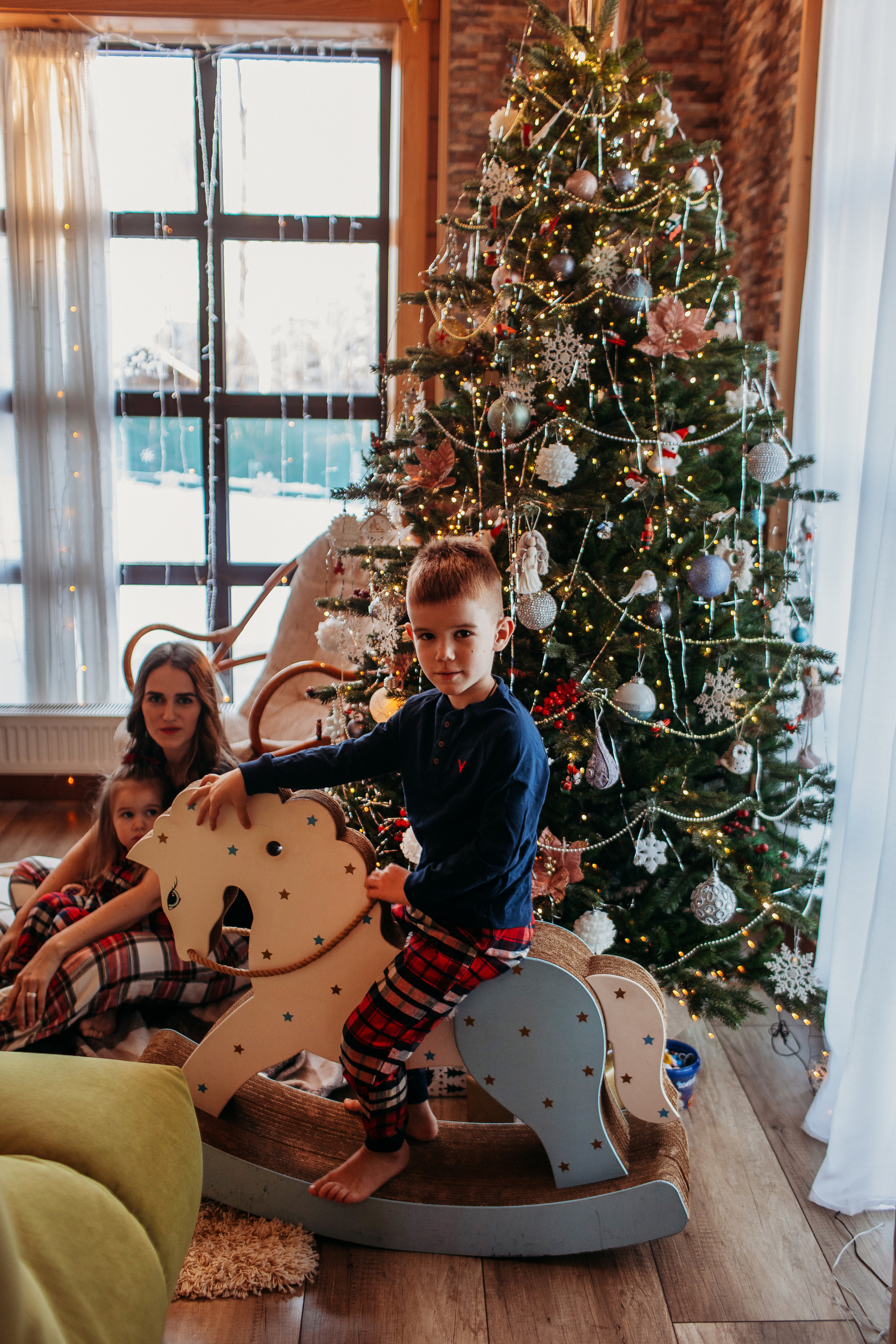Тёплый новый год. Семейный фотограф Тюмень, фотограф на роды Салмина Мария