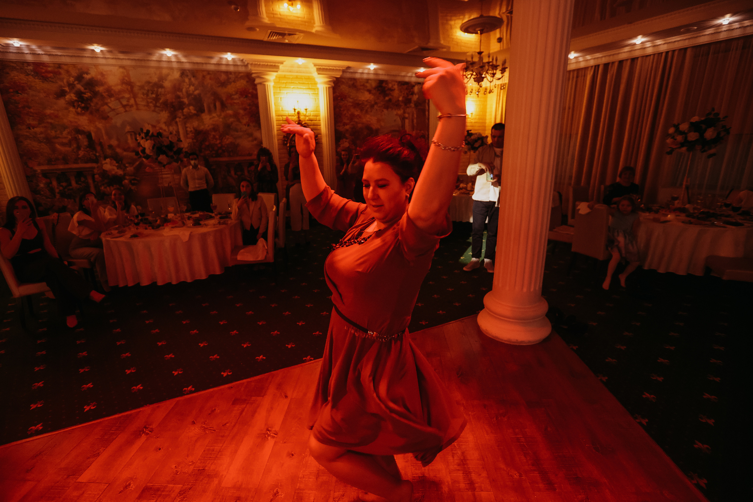 Банкет. Семейный фотограф Тюмень, фотограф на роды Салмина Мария