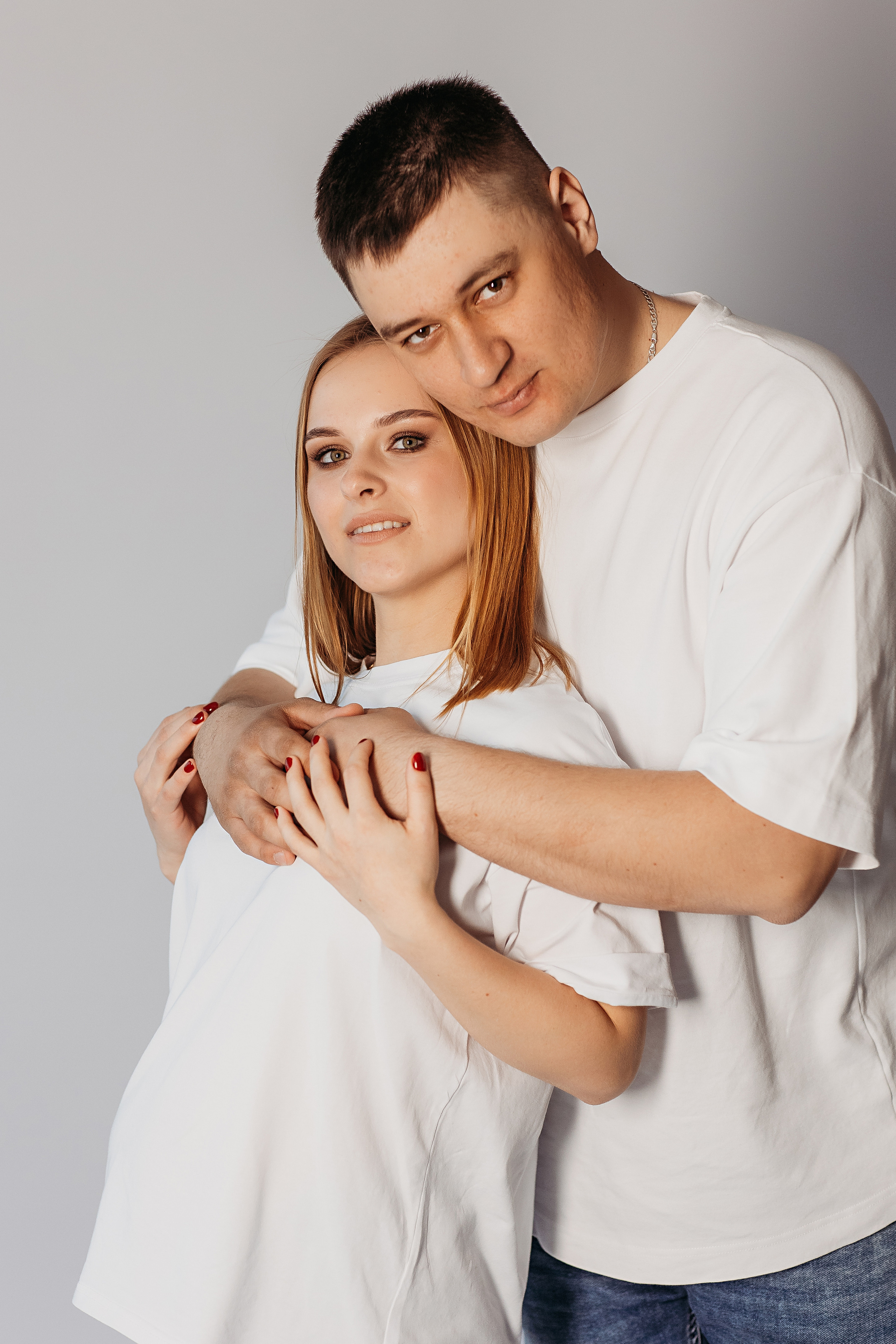 На фотофонах. Семейный фотограф Тюмень, фотограф на роды Салмина Мария