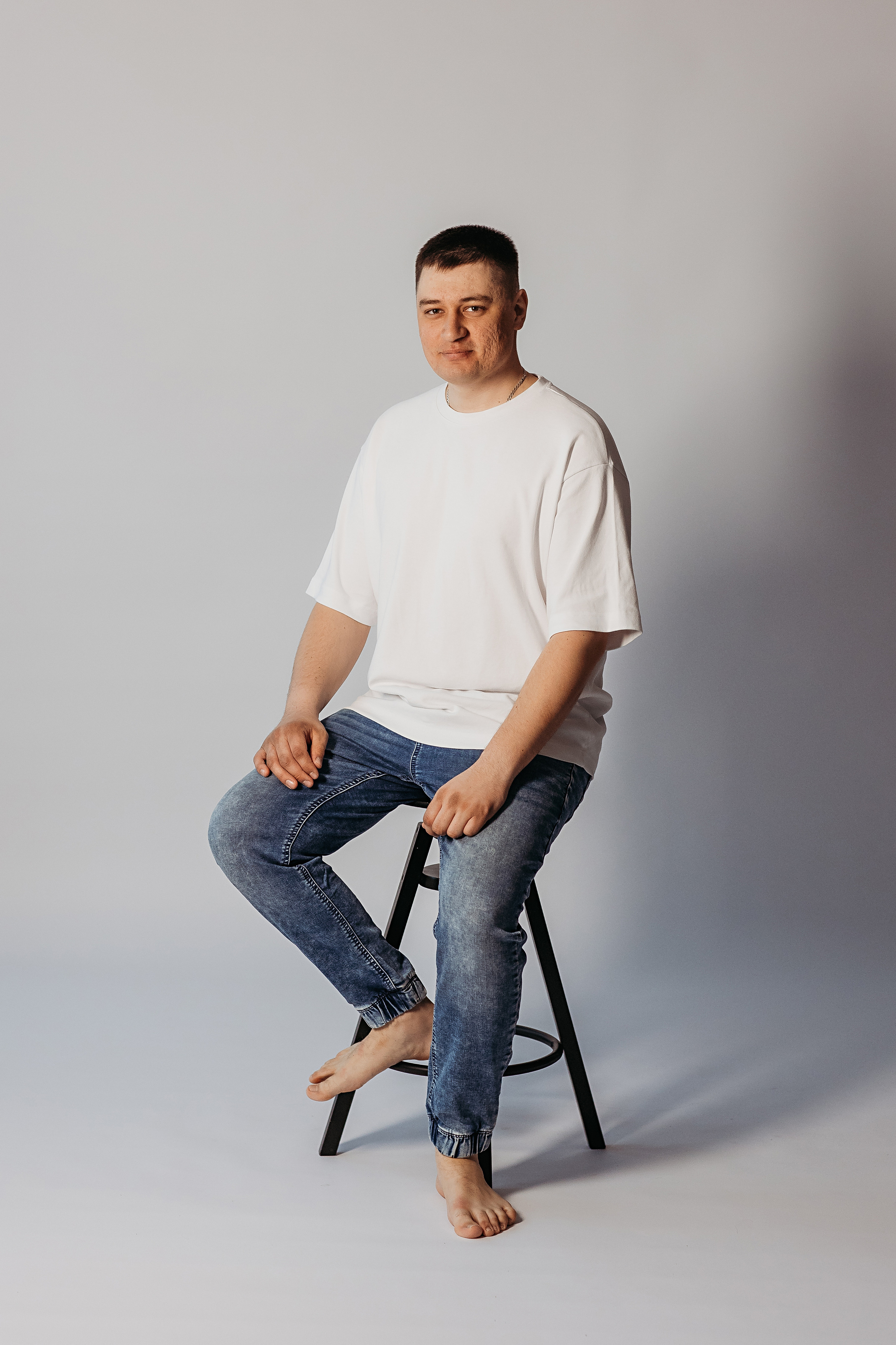 На фотофонах. Семейный фотограф Тюмень, фотограф на роды Салмина Мария