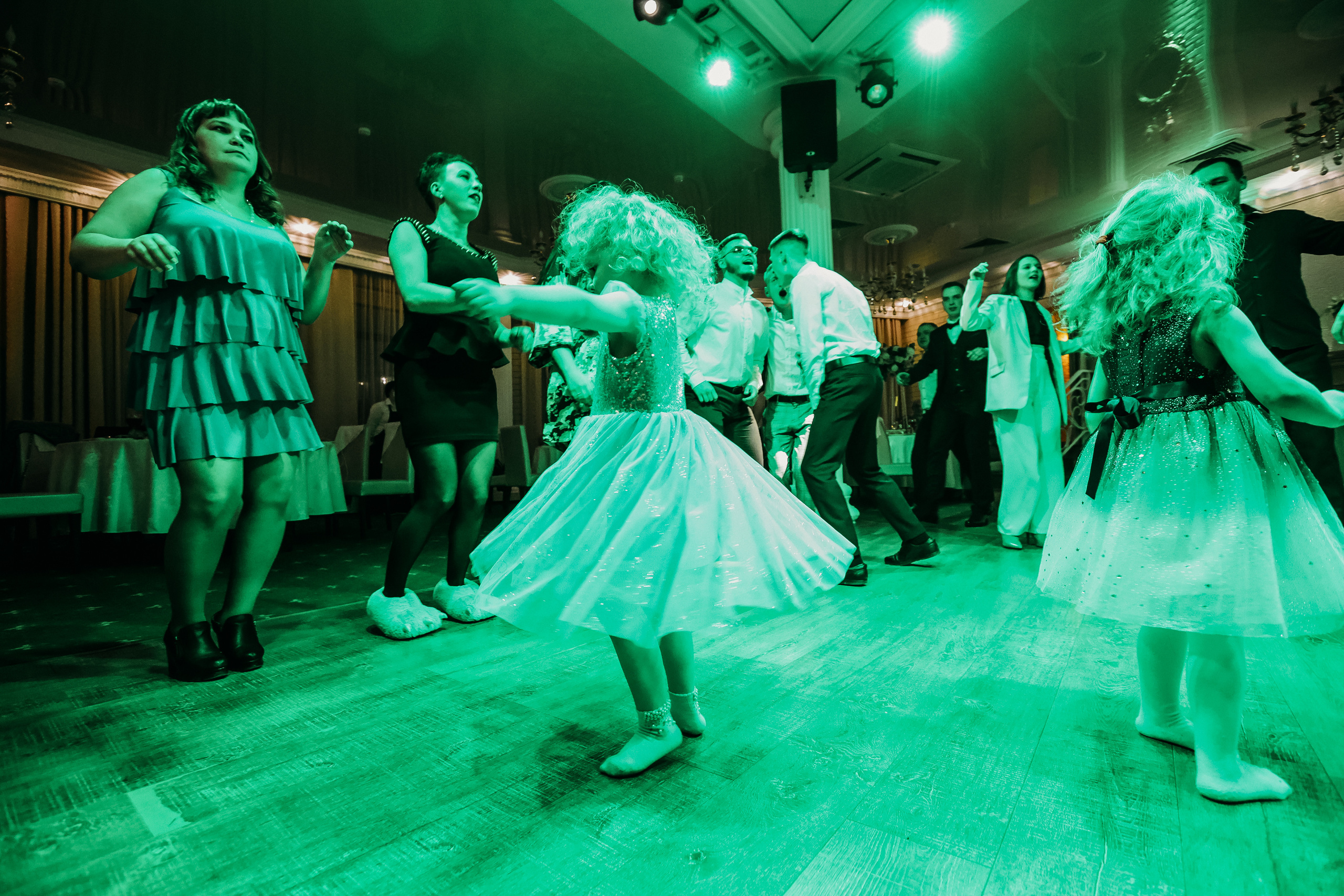 Банкет. Семейный фотограф Тюмень, фотограф на роды Салмина Мария