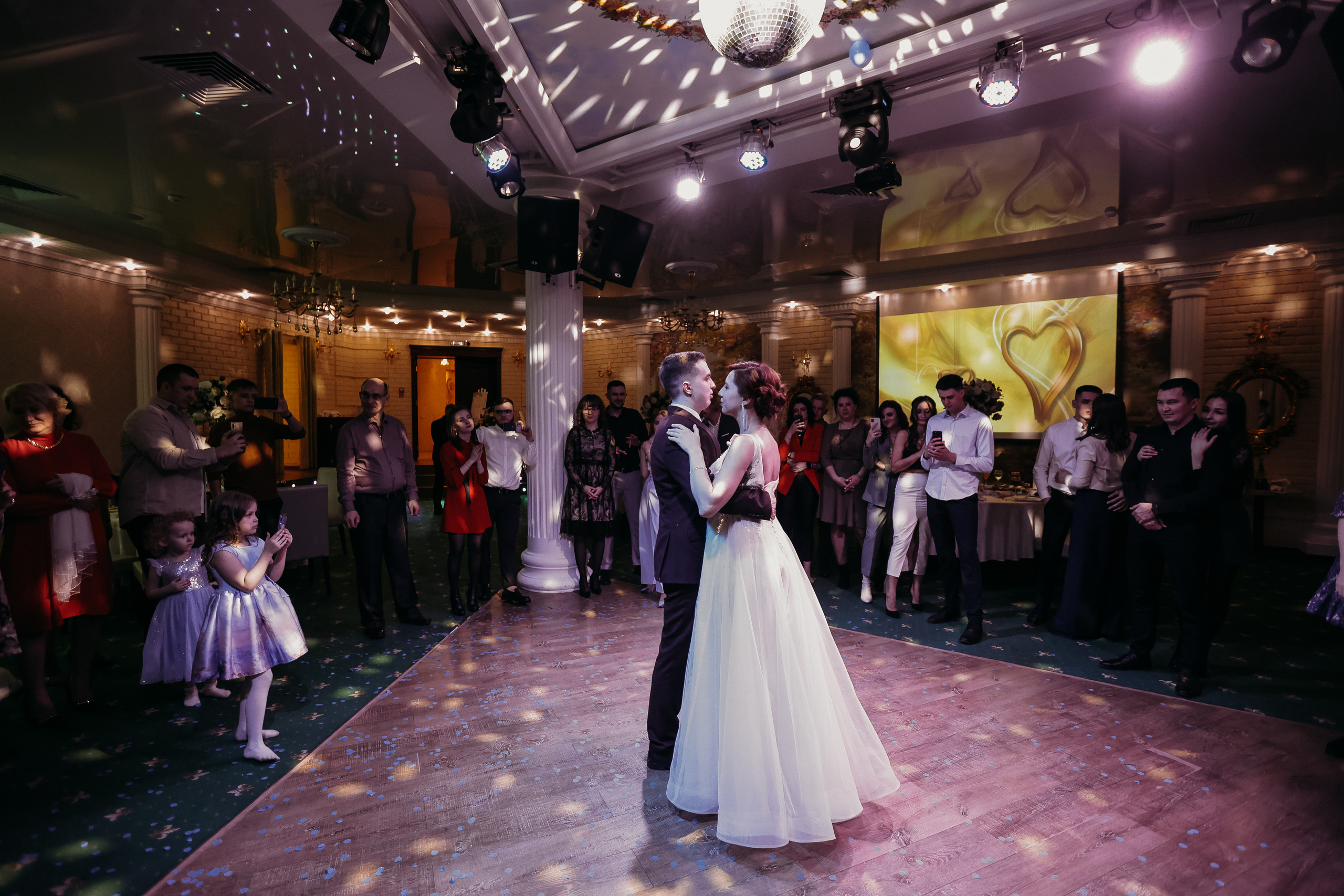 Банкет. Семейный фотограф Тюмень, фотограф на роды Салмина Мария