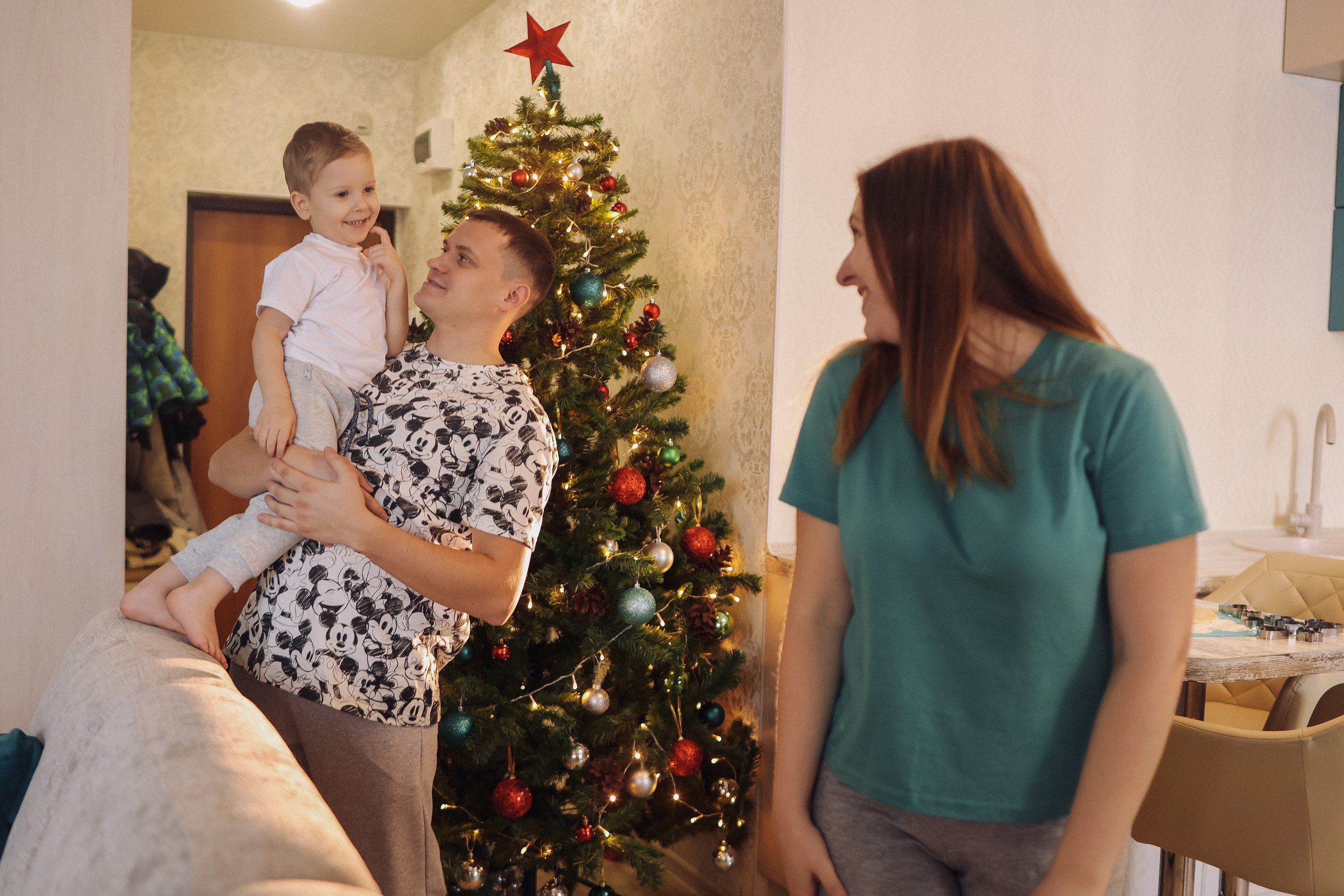 Новогодняя. Семейный фотограф Тюмень, фотограф на роды Салмина Мария