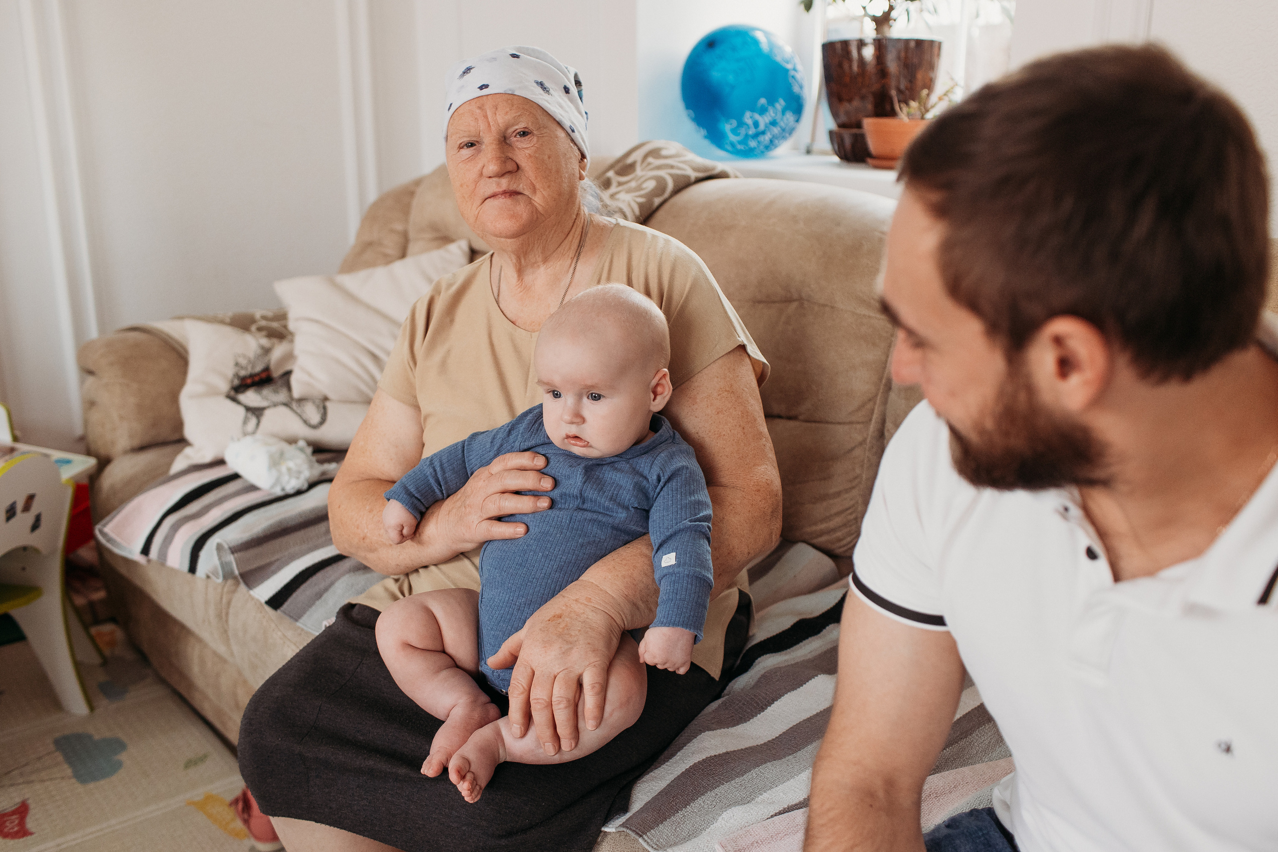 Большая семья. Семейный фотограф Тюмень, фотограф на роды Салмина Мария