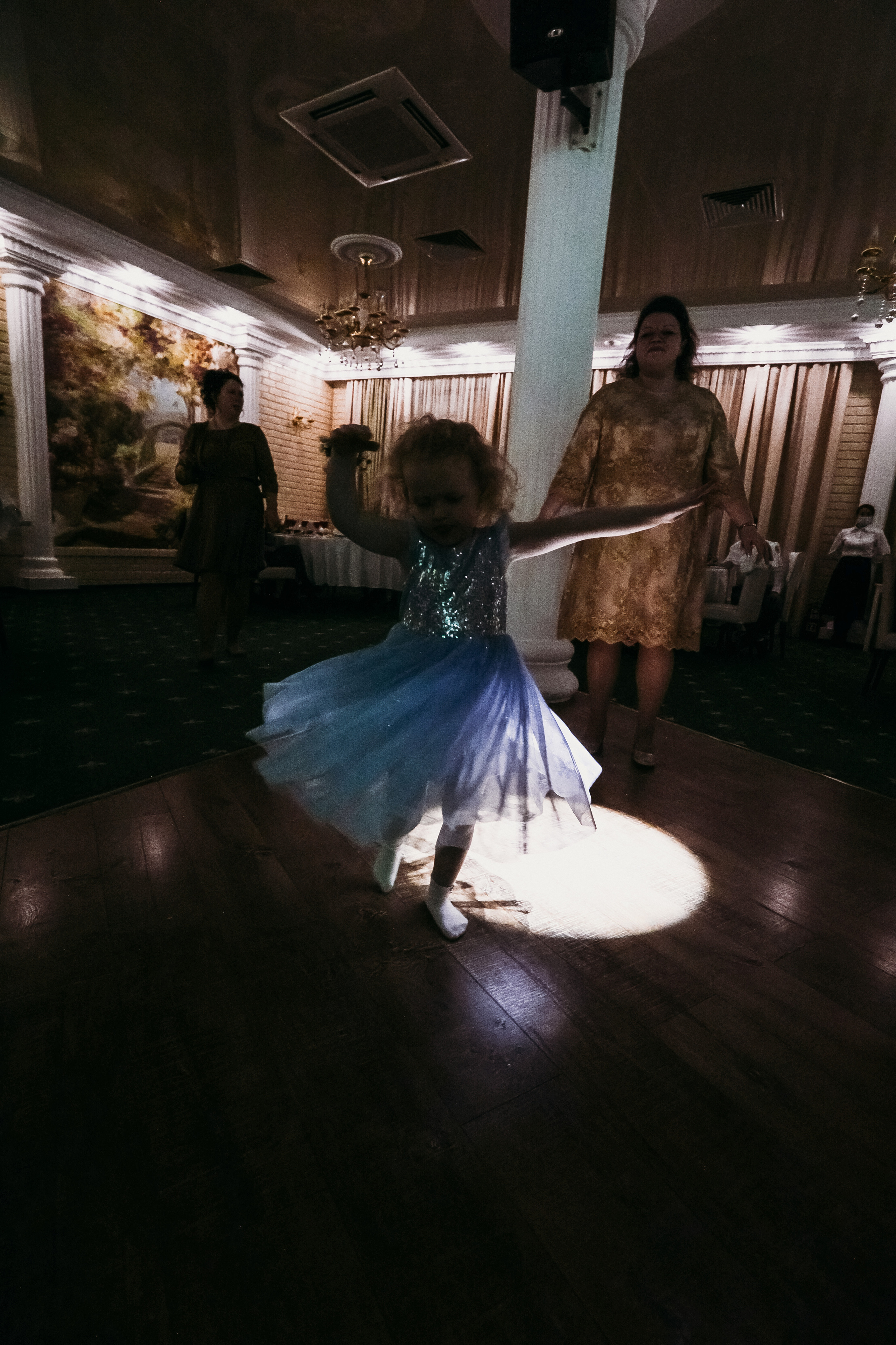 Банкет. Семейный фотограф Тюмень, фотограф на роды Салмина Мария