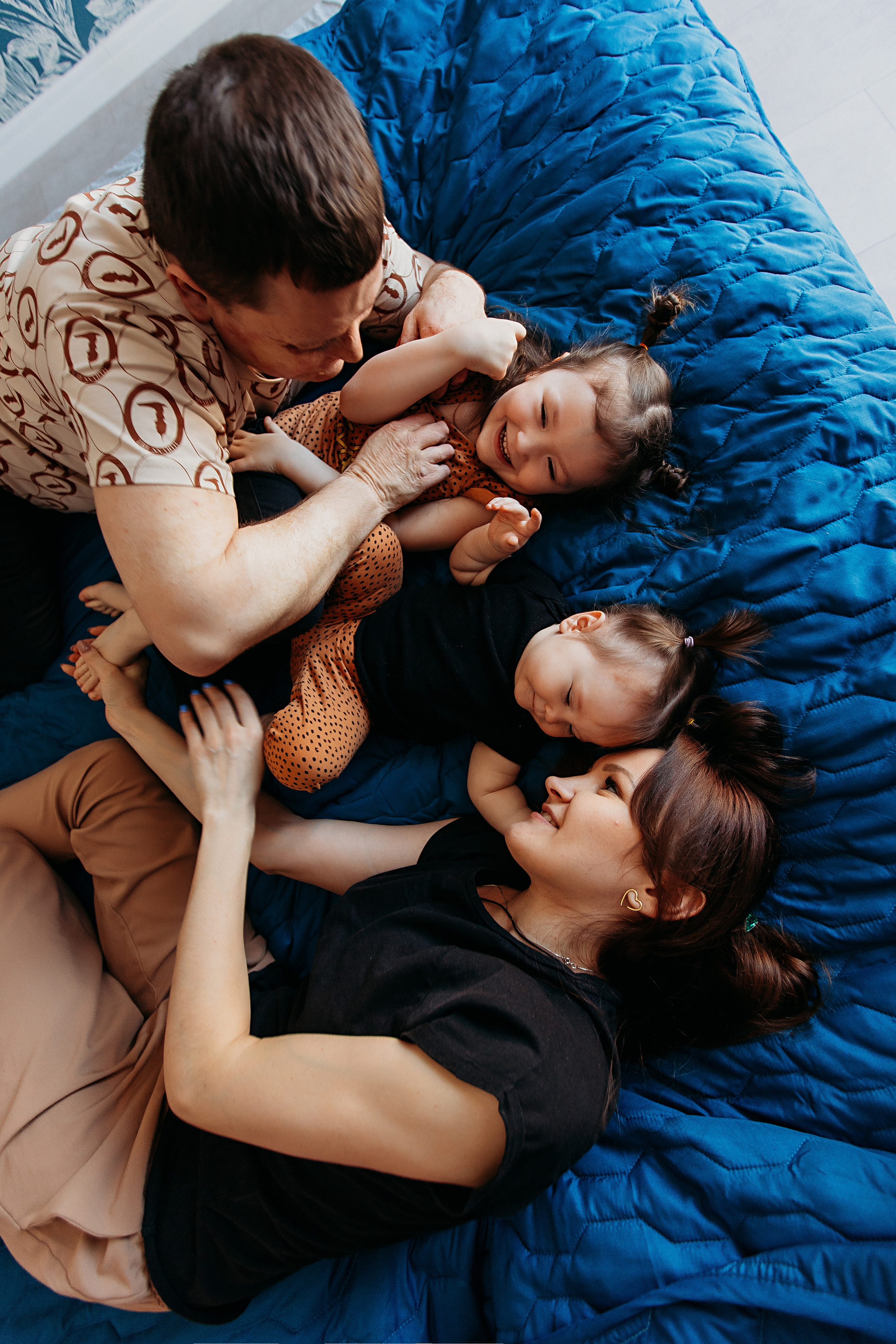 1 годик. Семейный фотограф Тюмень, фотограф на роды Салмина Мария