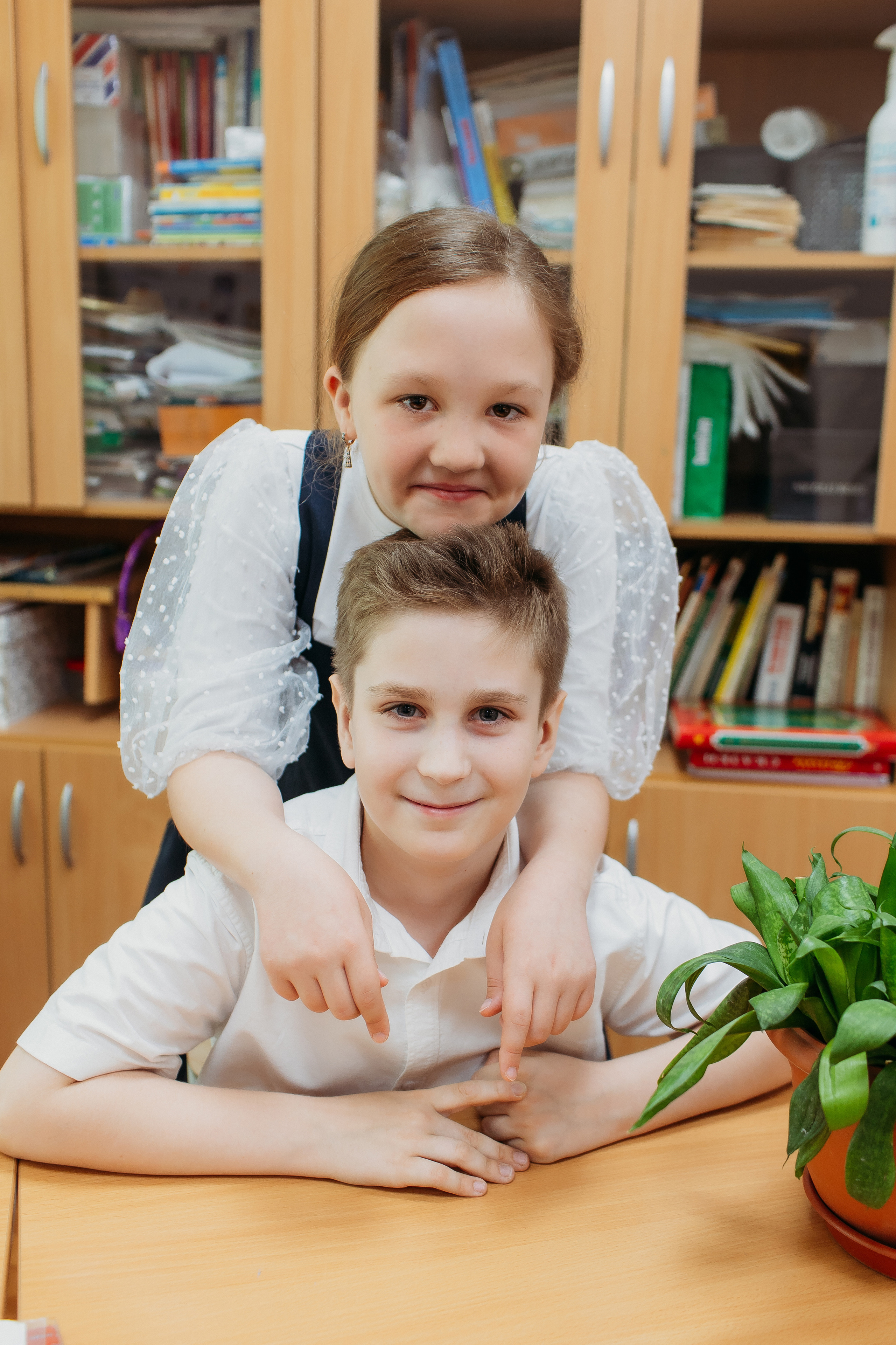 Школа 2 класс. Семейный фотограф Тюмень, фотограф на роды Салмина Мария