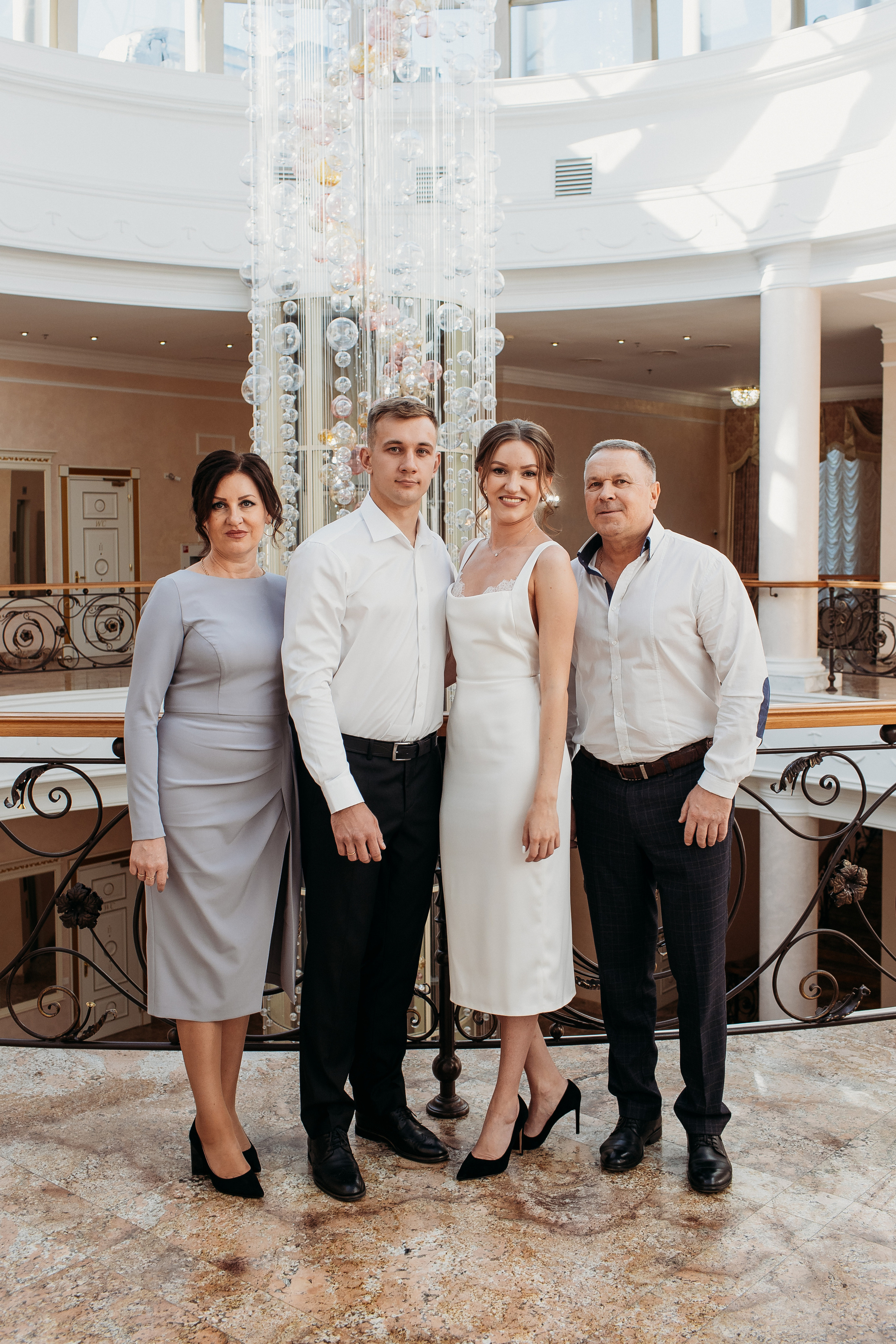 ЗАГС Малыгина. Семейный фотограф Тюмень, фотограф на роды Салмина Мария