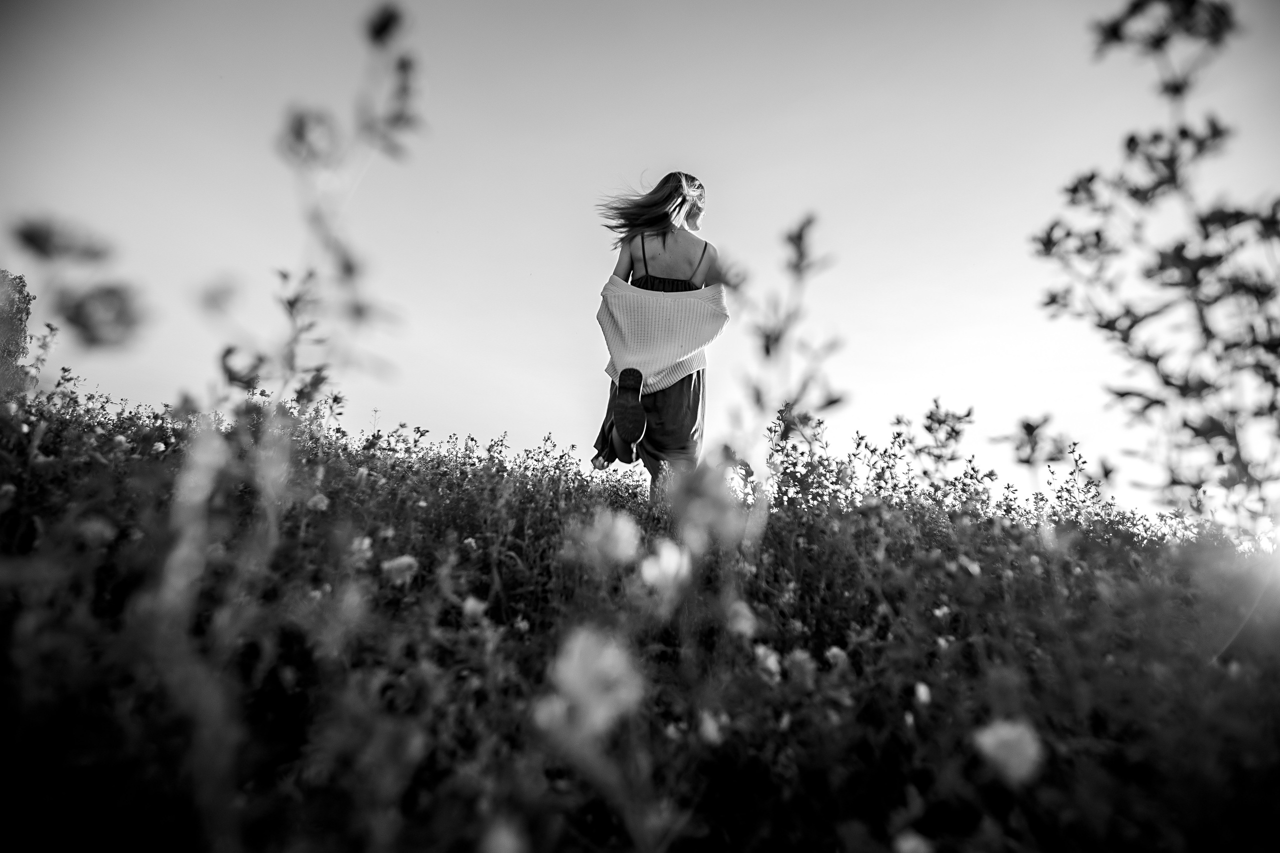 Поле. Семейный фотограф Тюмень, фотограф на роды Салмина Мария