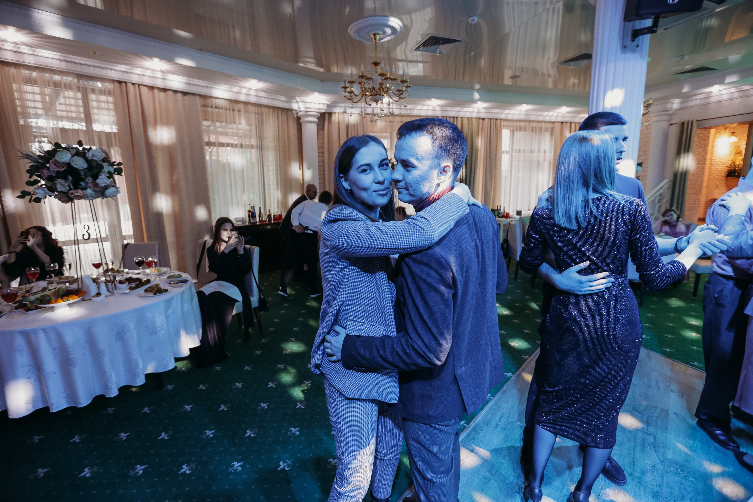 Банкет. Семейный фотограф Тюмень, фотограф на роды Салмина Мария